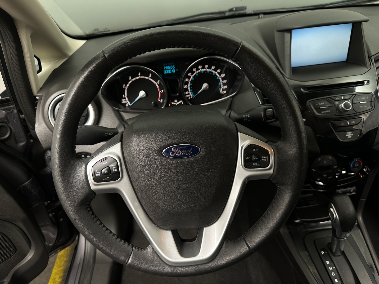 Thumbnail: 2014 Ford Fiesta - 5