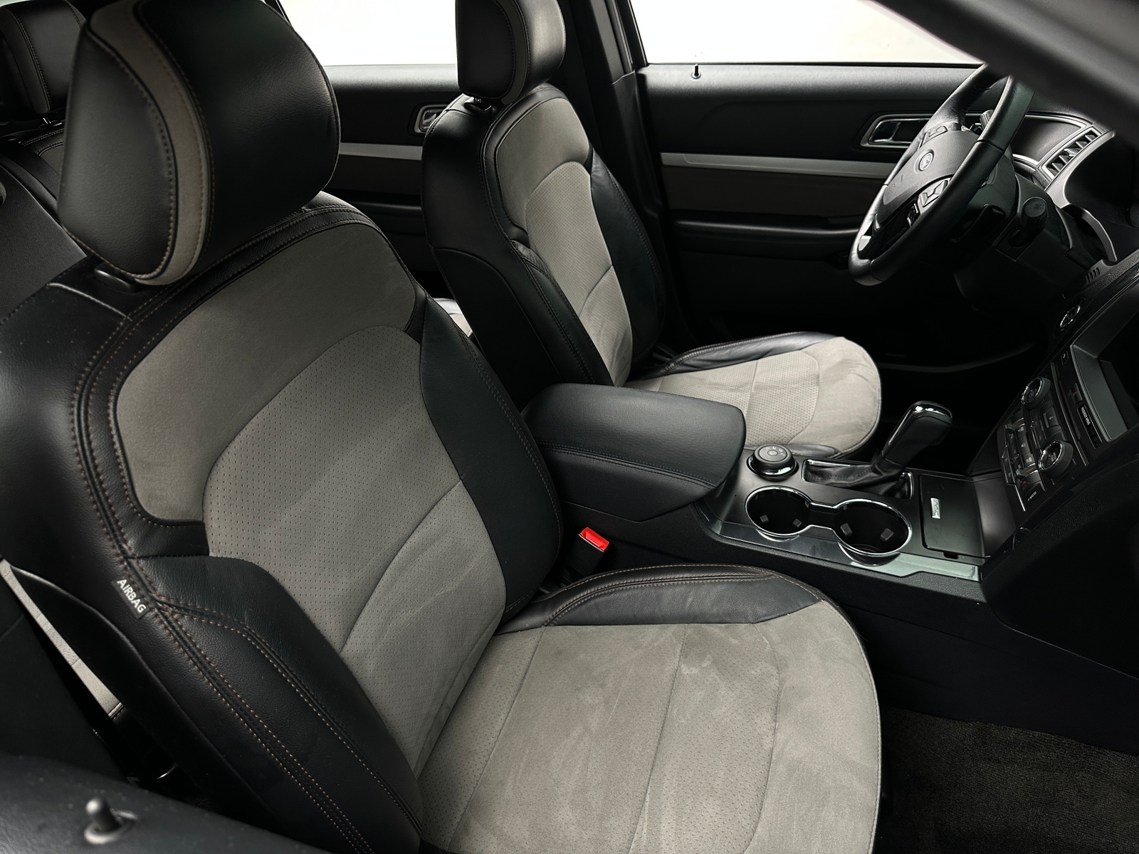 Thumbnail: 2017 Ford Explorer - 2