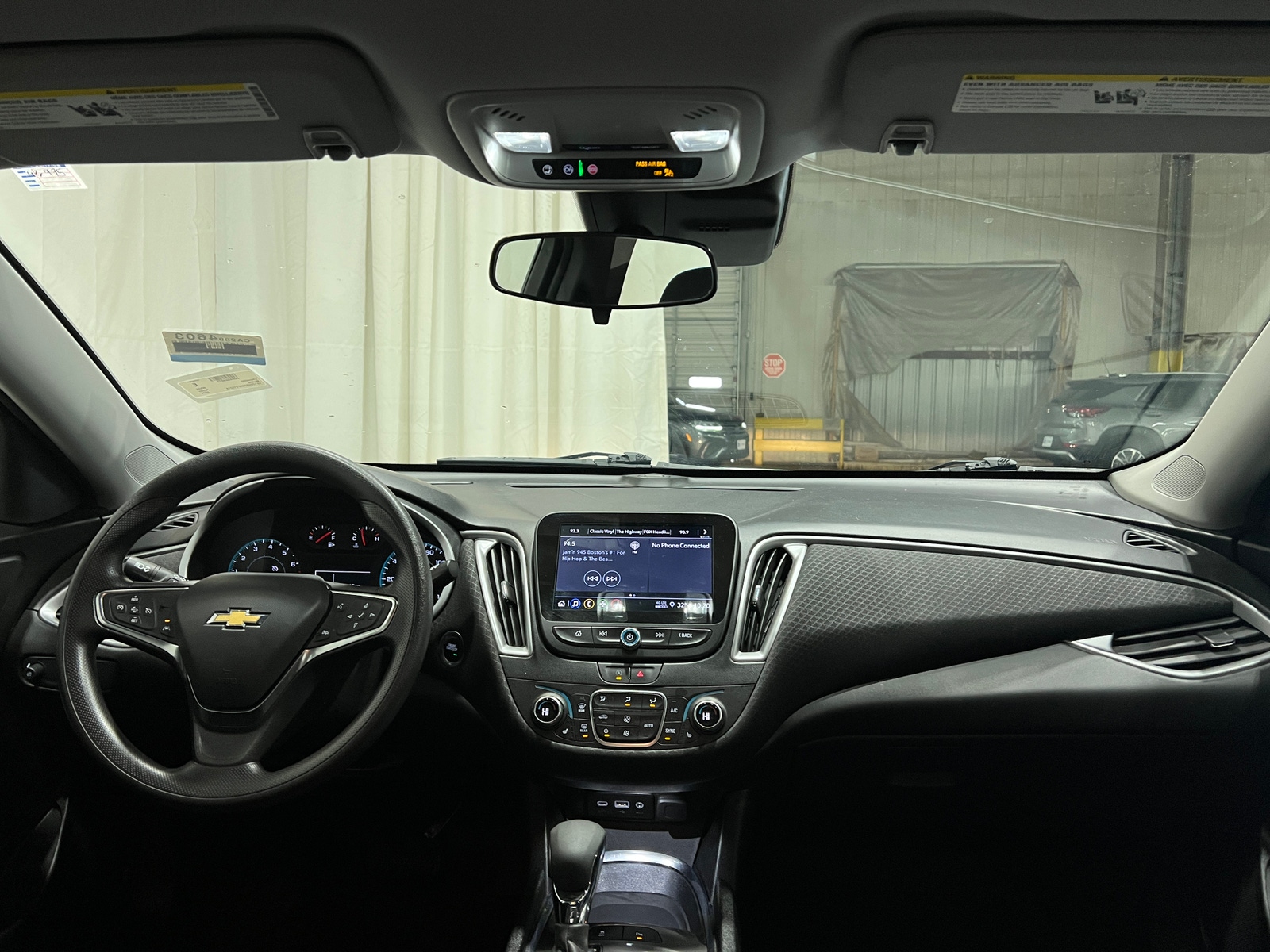 Thumbnail: 2024 Chevrolet Malibu - 3