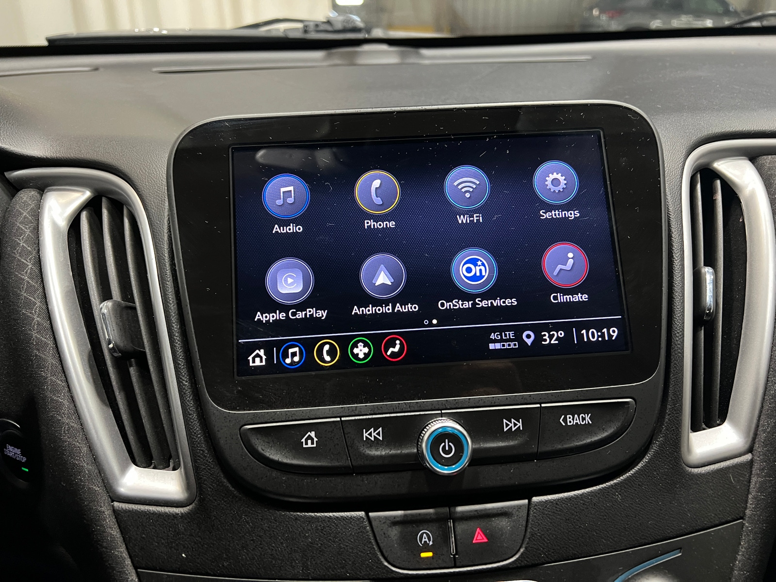 Thumbnail: 2024 Chevrolet Malibu - 4