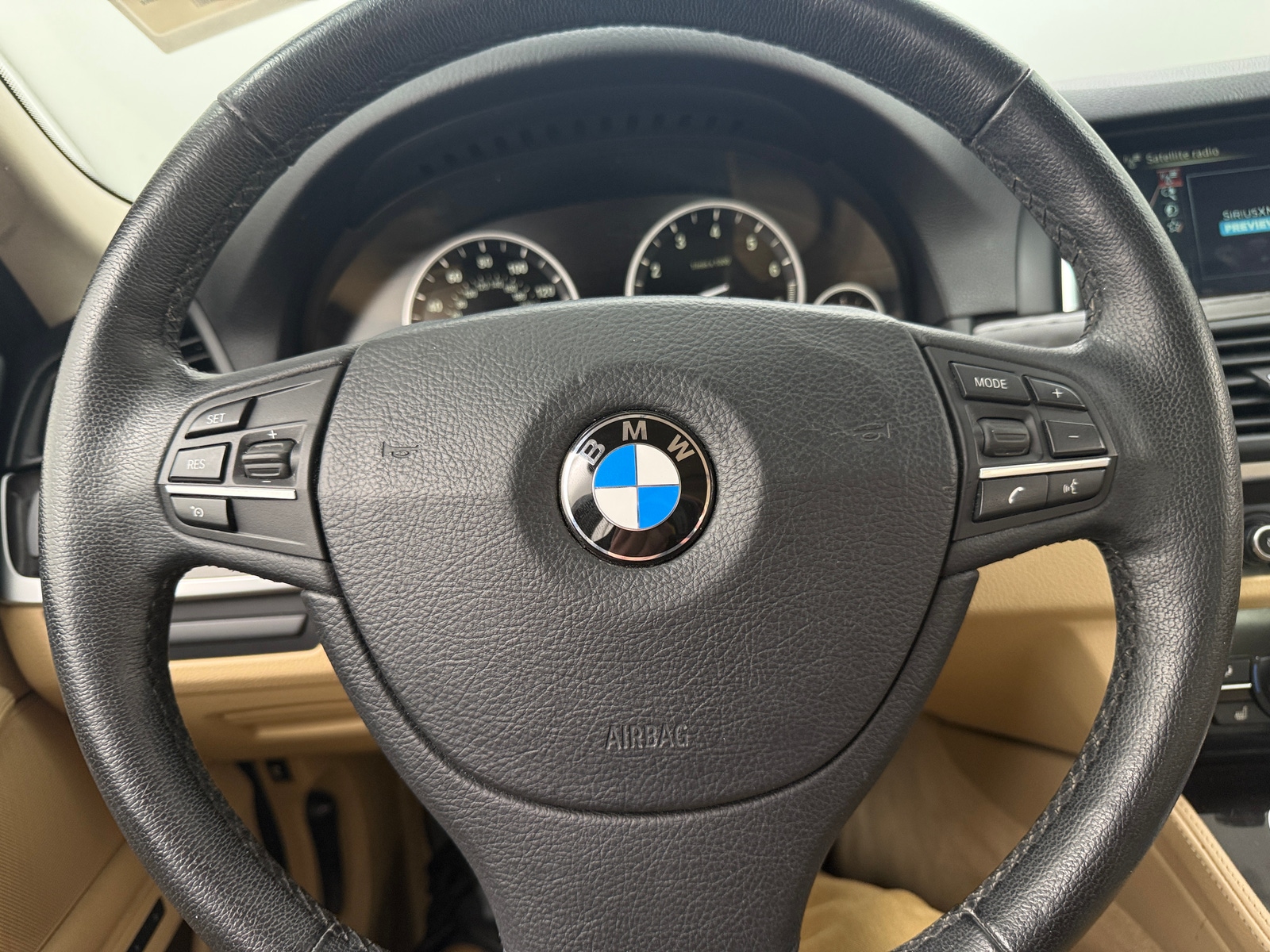 Thumbnail: 2014 BMW 5 Series - 4