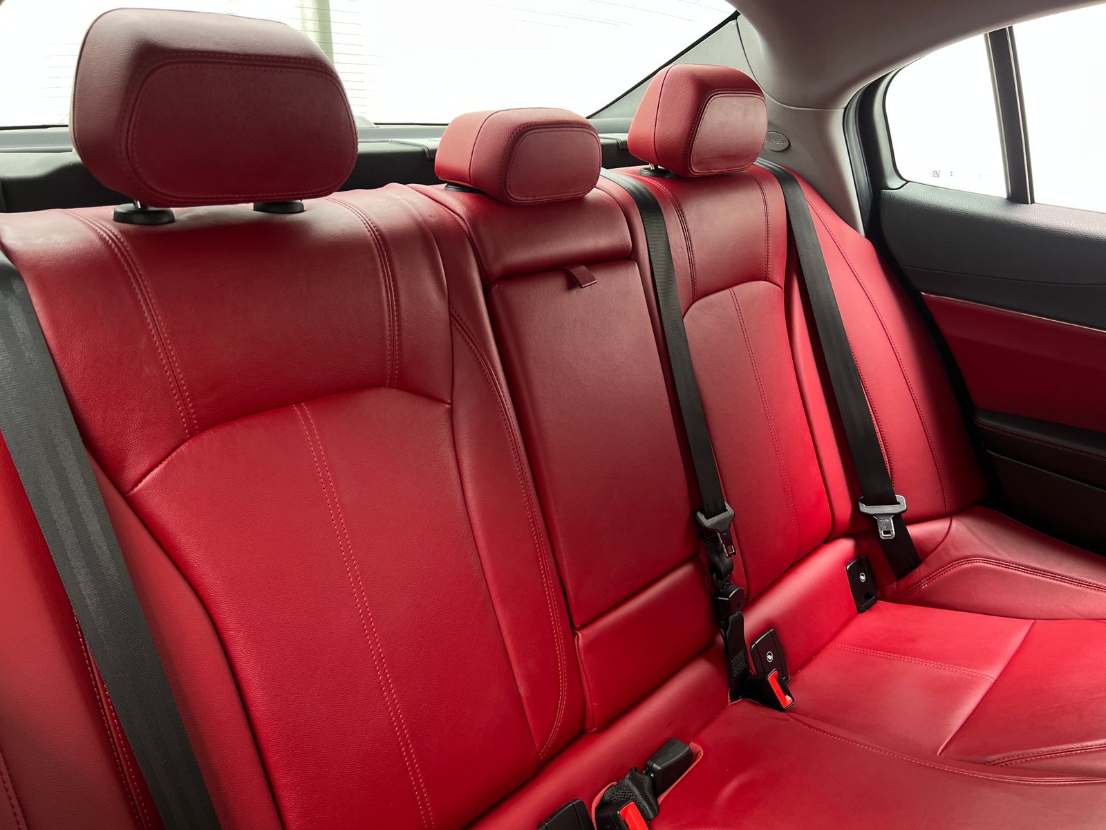 Thumbnail: 2017 Alfa Romeo Giulia - 5