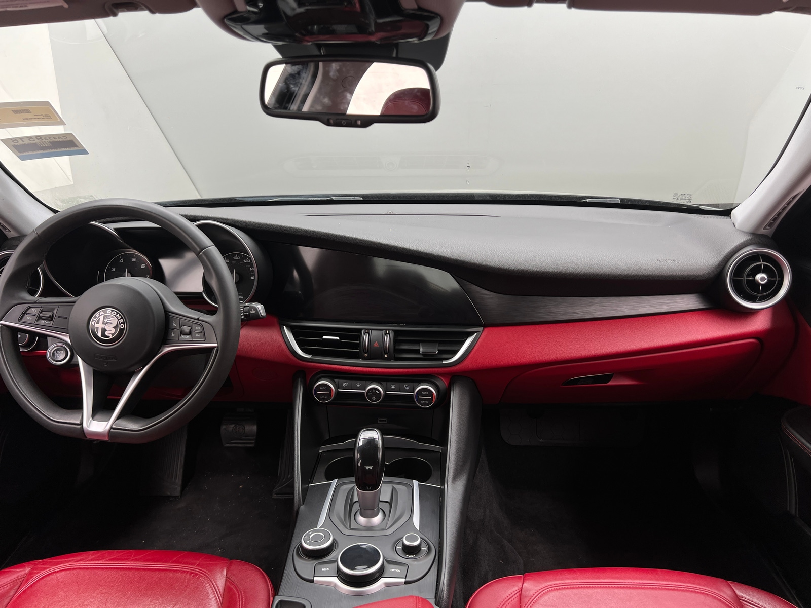 Thumbnail: 2017 Alfa Romeo Giulia - 2