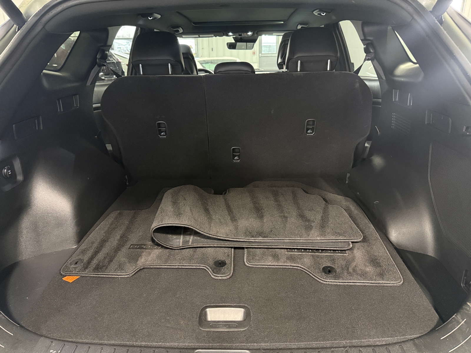 Thumbnail: 2023 Kia Sportage - 6