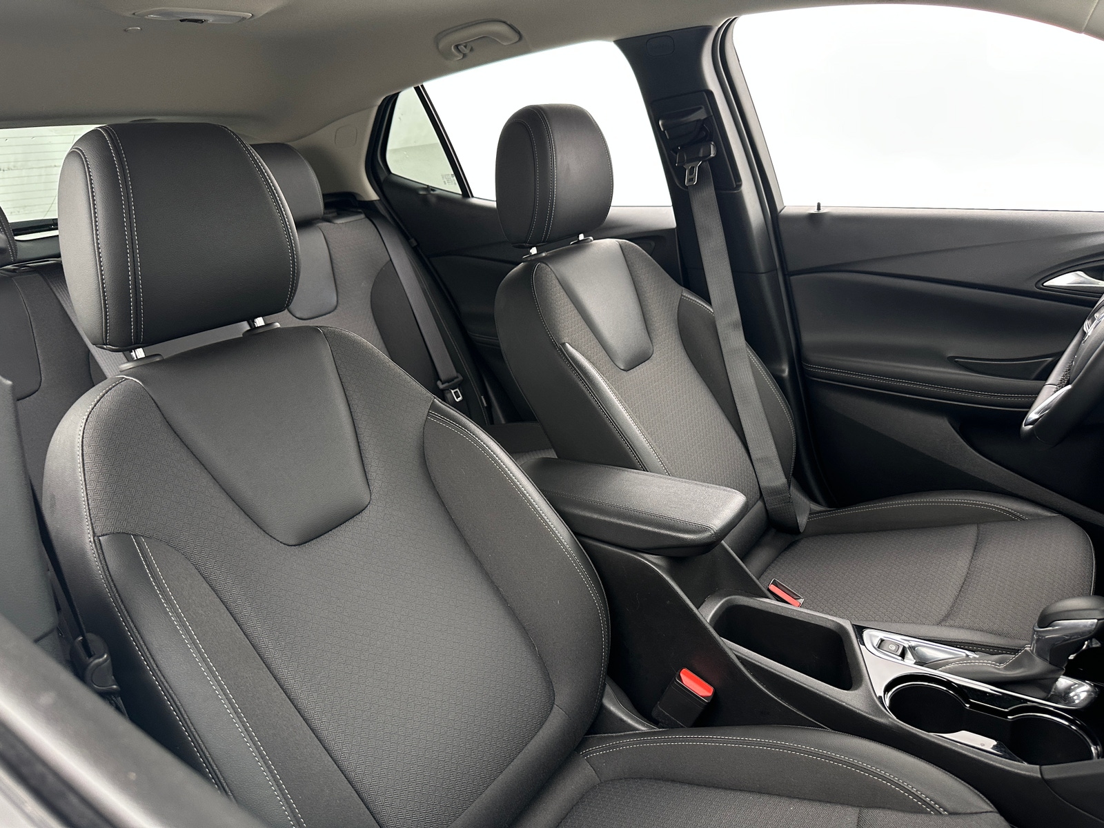 Thumbnail: 2025 Buick Encore GX - 2