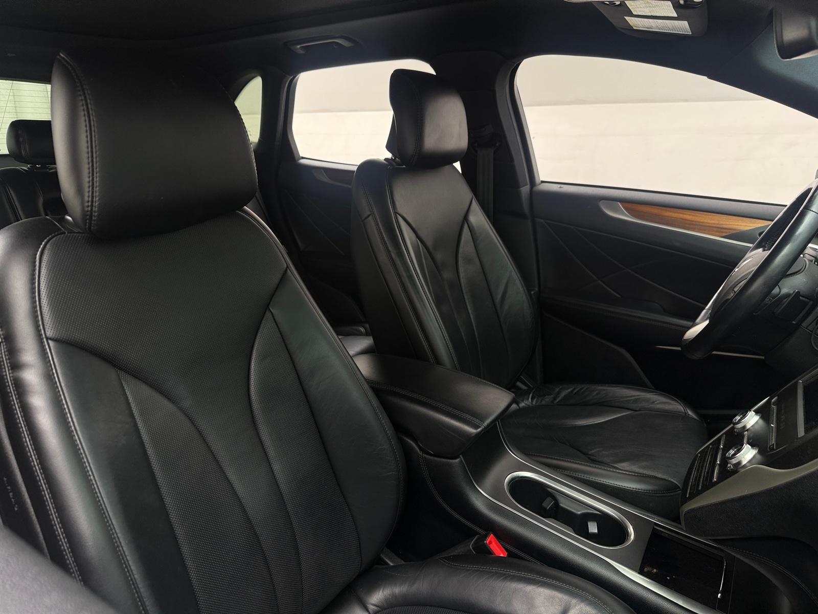 Thumbnail: 2019 Lincoln MKC - 2