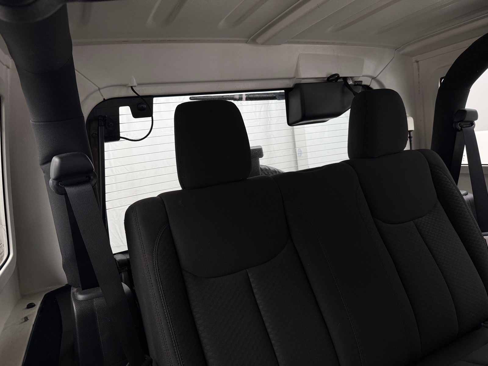 Thumbnail: 2016 Jeep Wrangler - 6