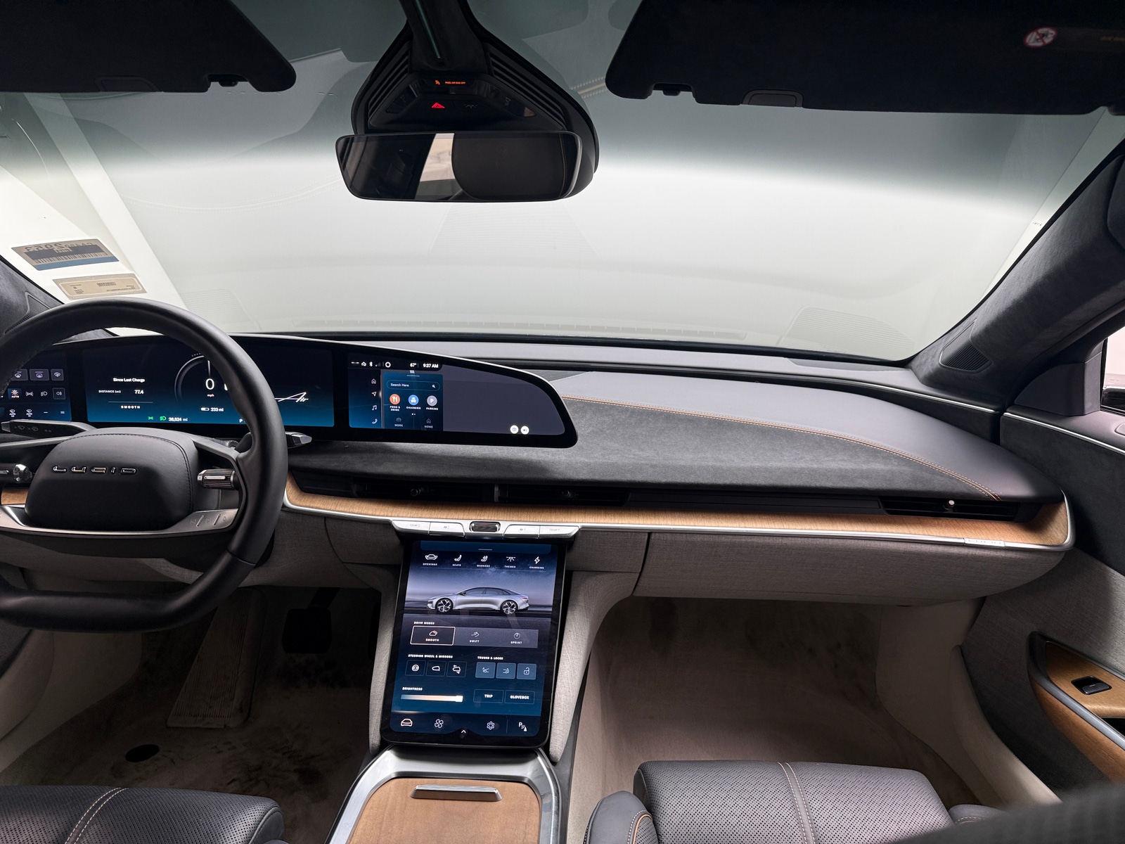 Thumbnail: 2022 Lucid Air - 2