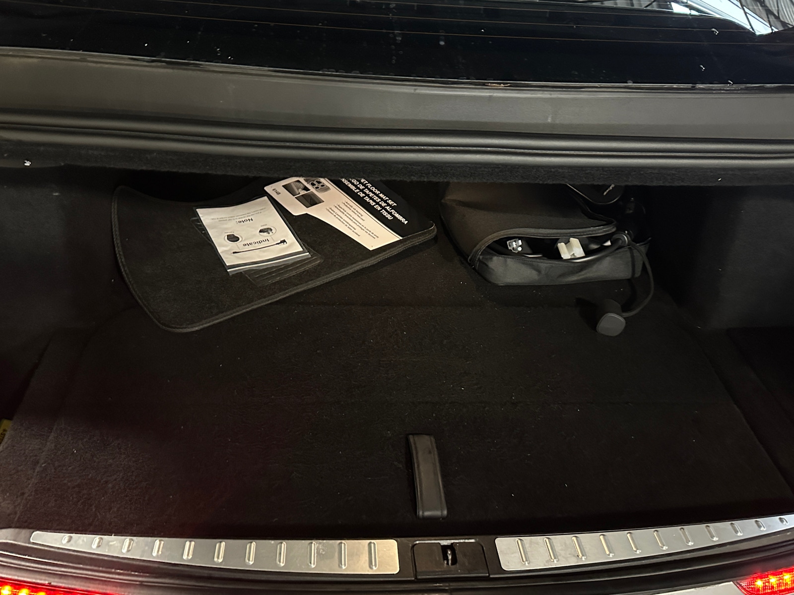 Thumbnail: 2022 Lucid Air - 6