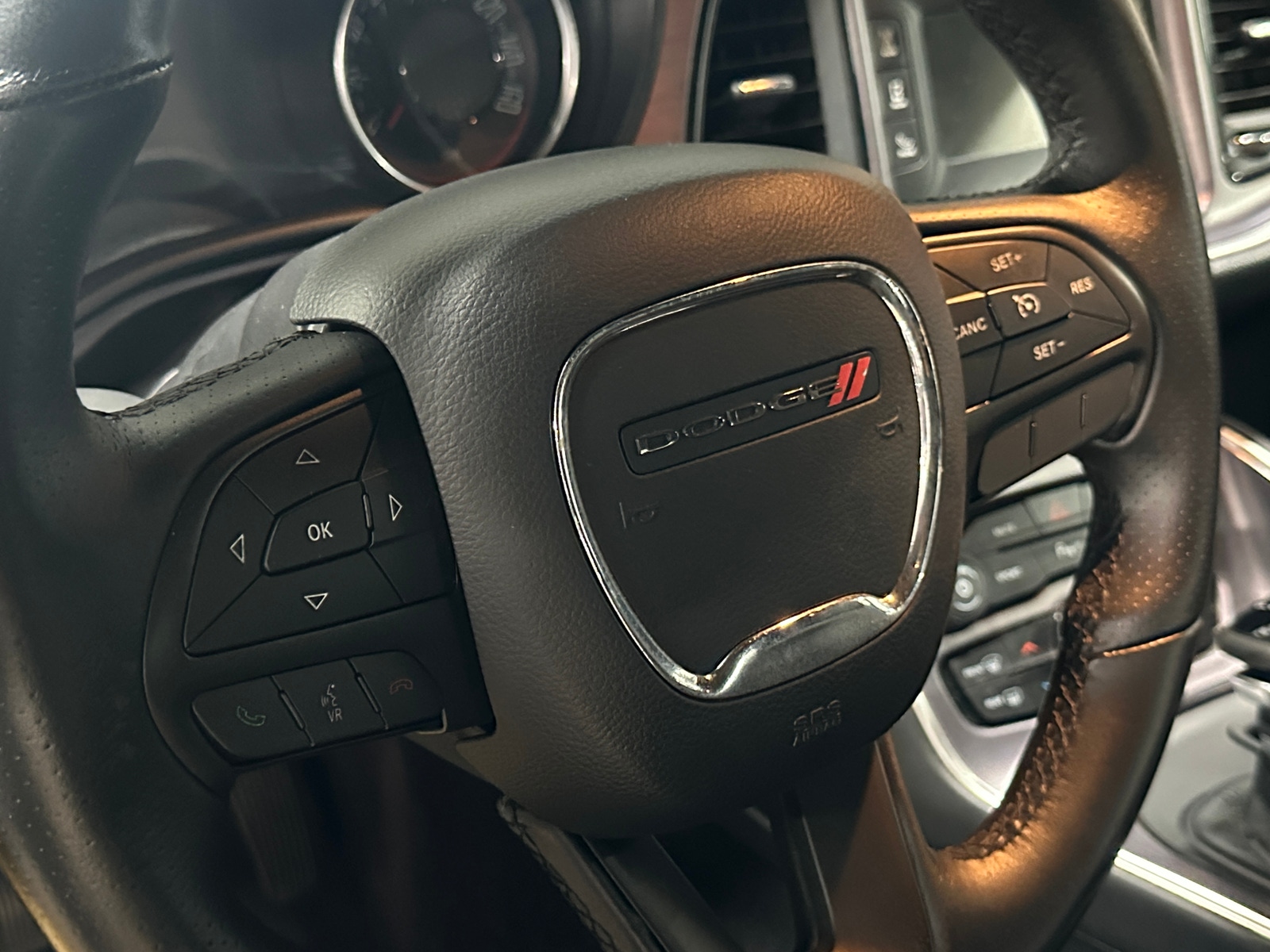 Thumbnail: 2017 Dodge Challenger - 4