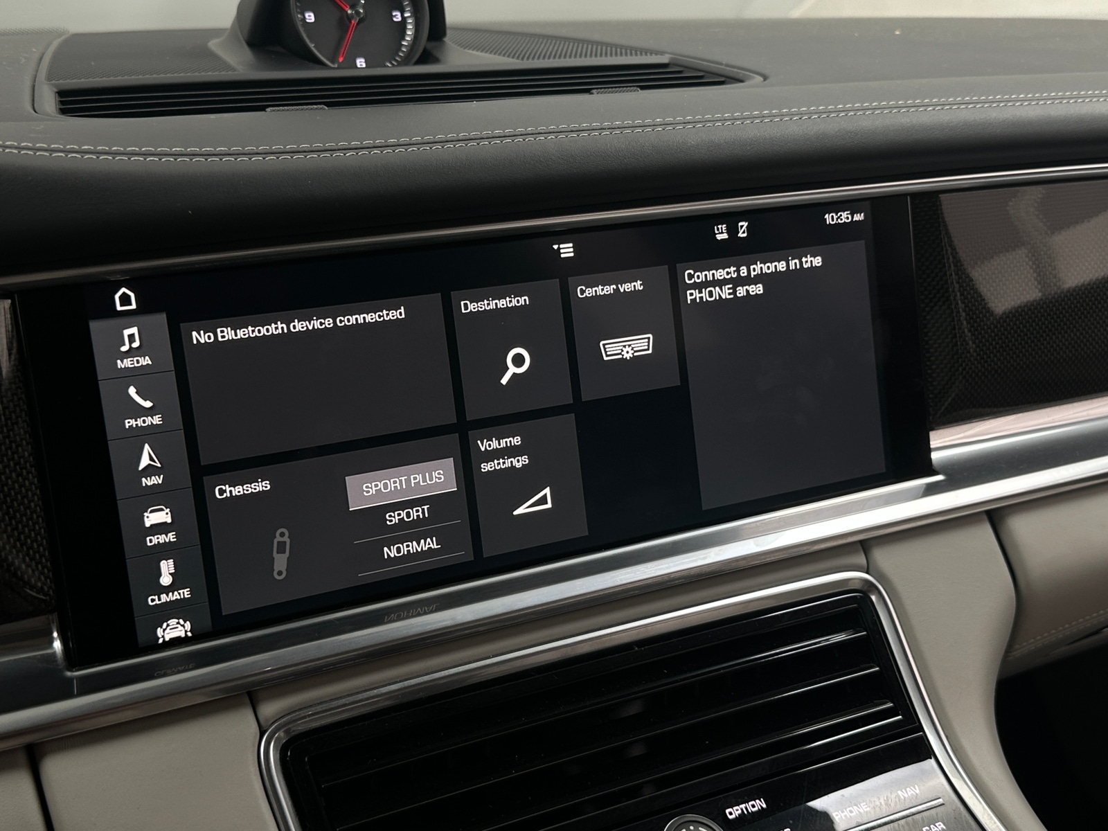 Thumbnail: 2017 Porsche Panamera - 3