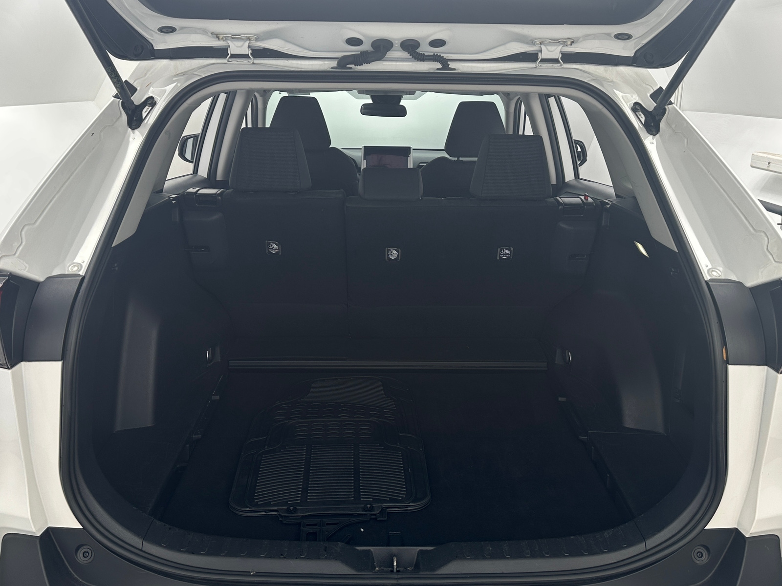 Thumbnail: 2025 Toyota RAV4 - 7