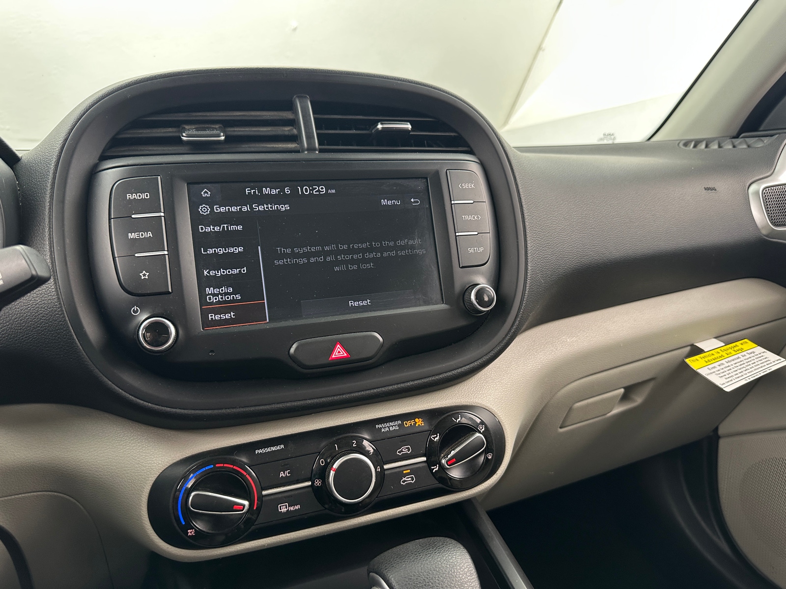 Thumbnail: 2022 Kia Soul - 4