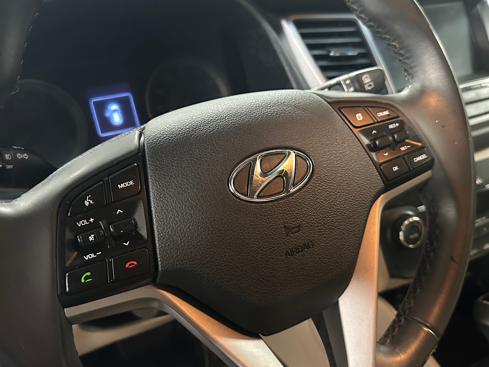 Thumbnail: 2017 Hyundai Tucson - 5