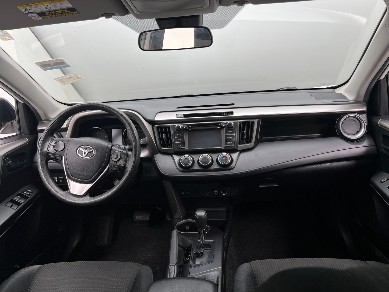 Thumbnail: 2018 Toyota RAV4 - 3