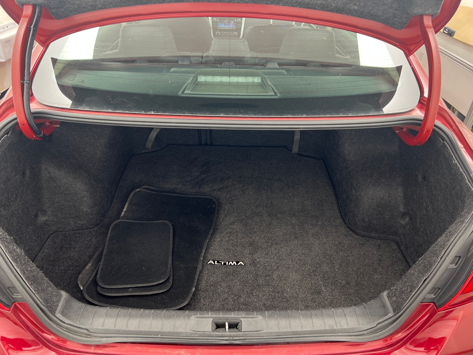 Thumbnail: 2018 Nissan Altima - 7