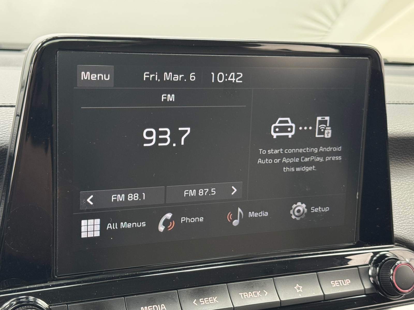 Thumbnail: 2023 Kia Forte - 4