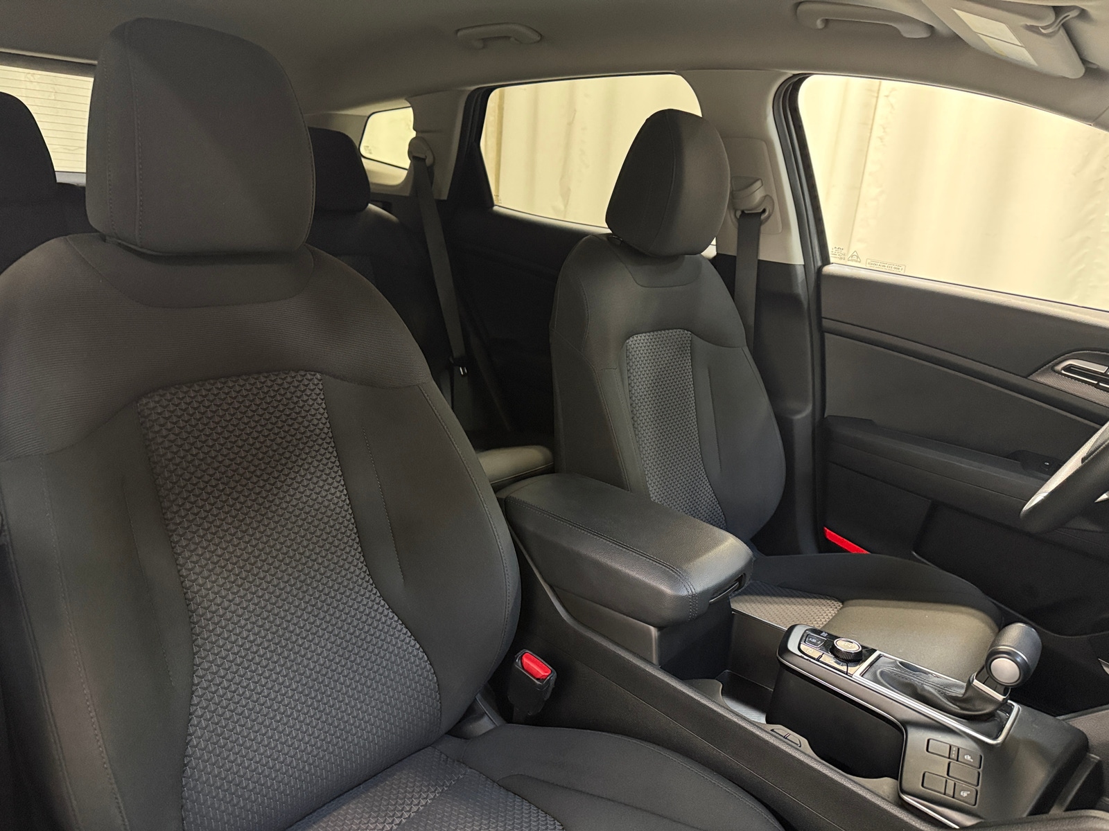 Thumbnail: 2025 Kia Sportage - 2