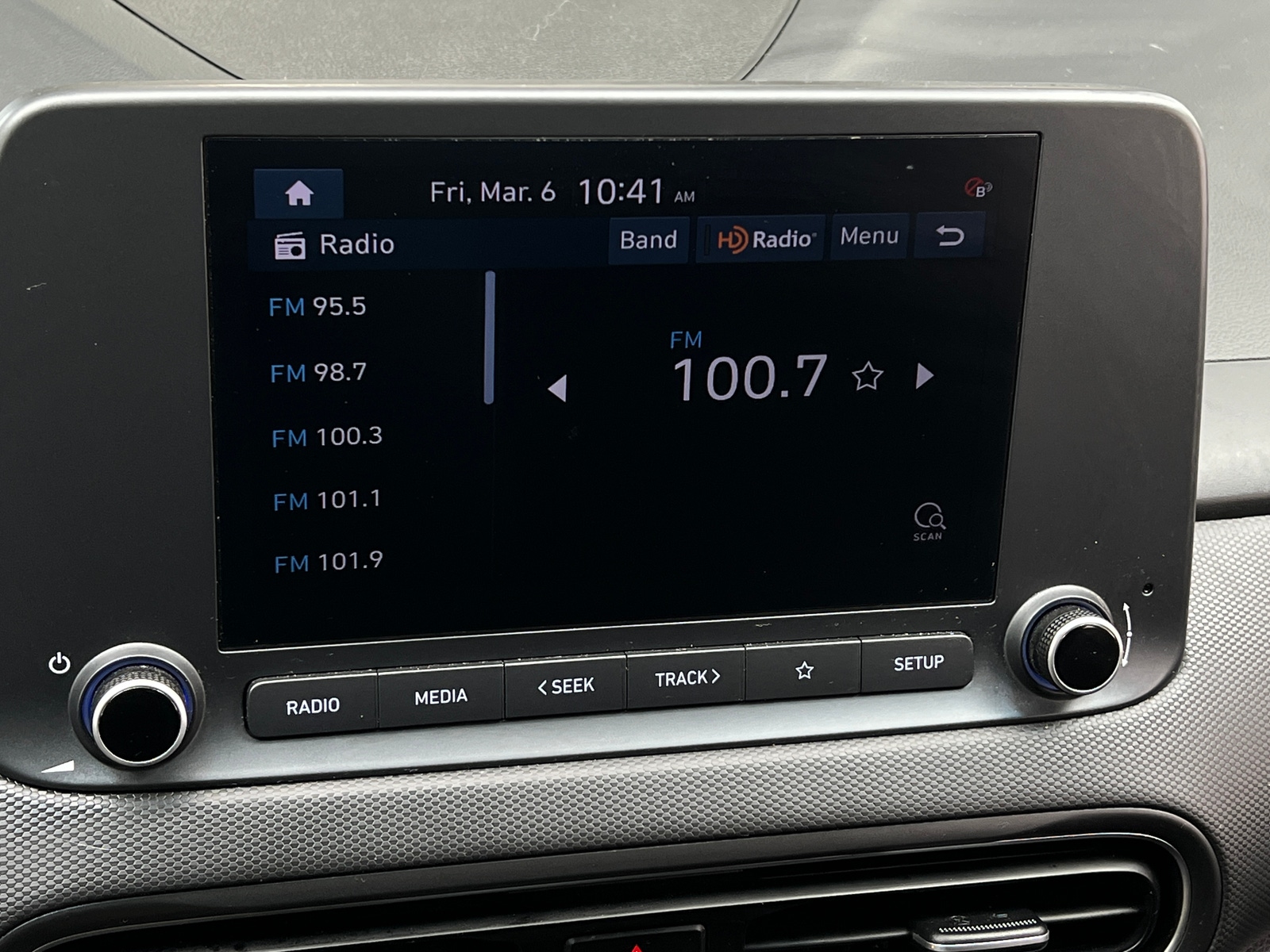 Thumbnail: 2023 Hyundai Kona - 4