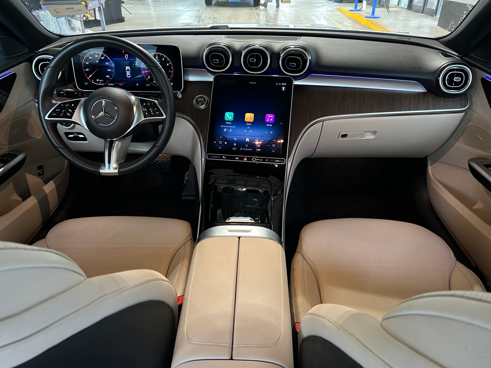 Thumbnail: 2025 Mercedes-Benz C-Class - 2