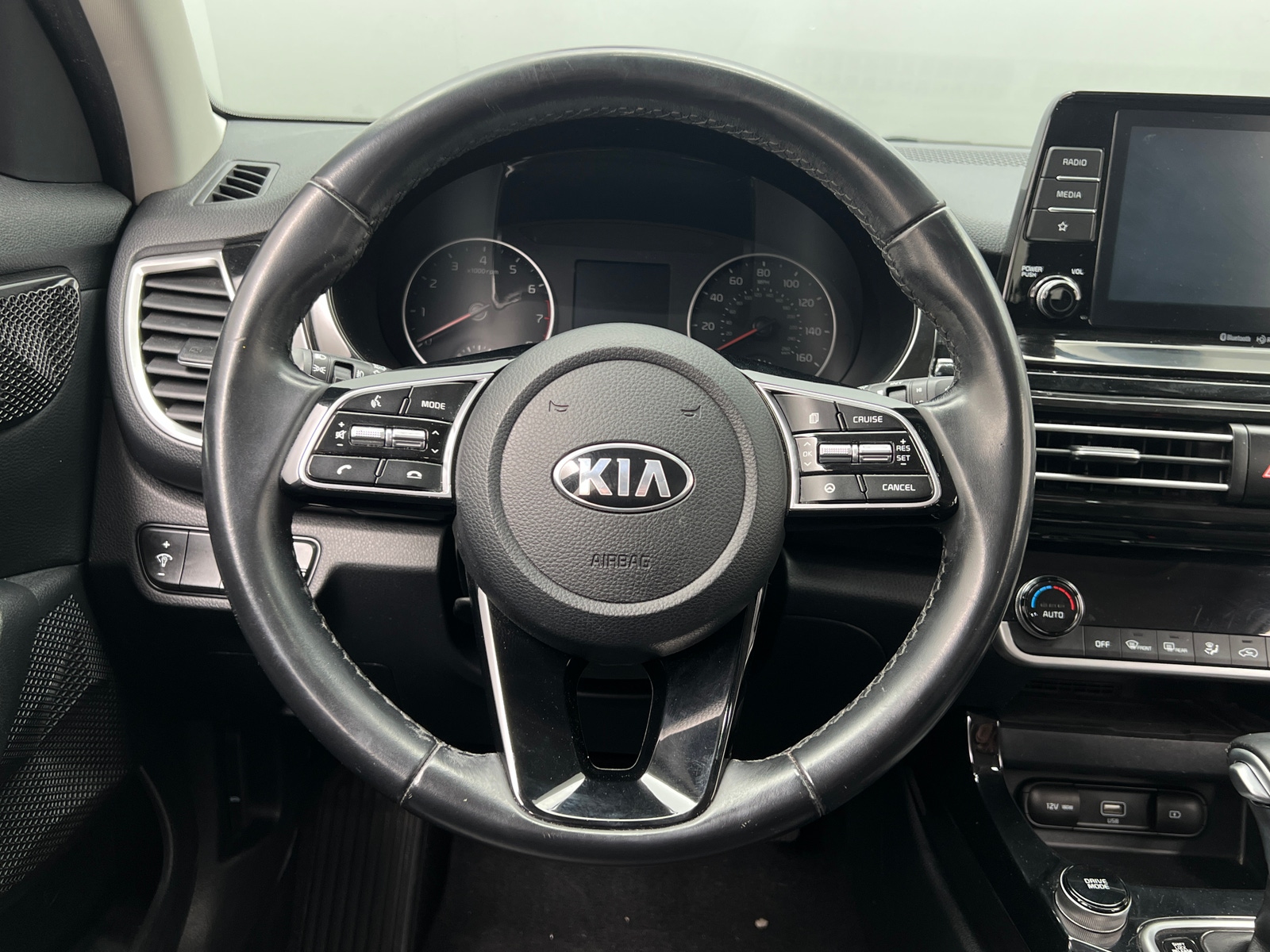 Thumbnail: 2021 Kia Seltos - 4