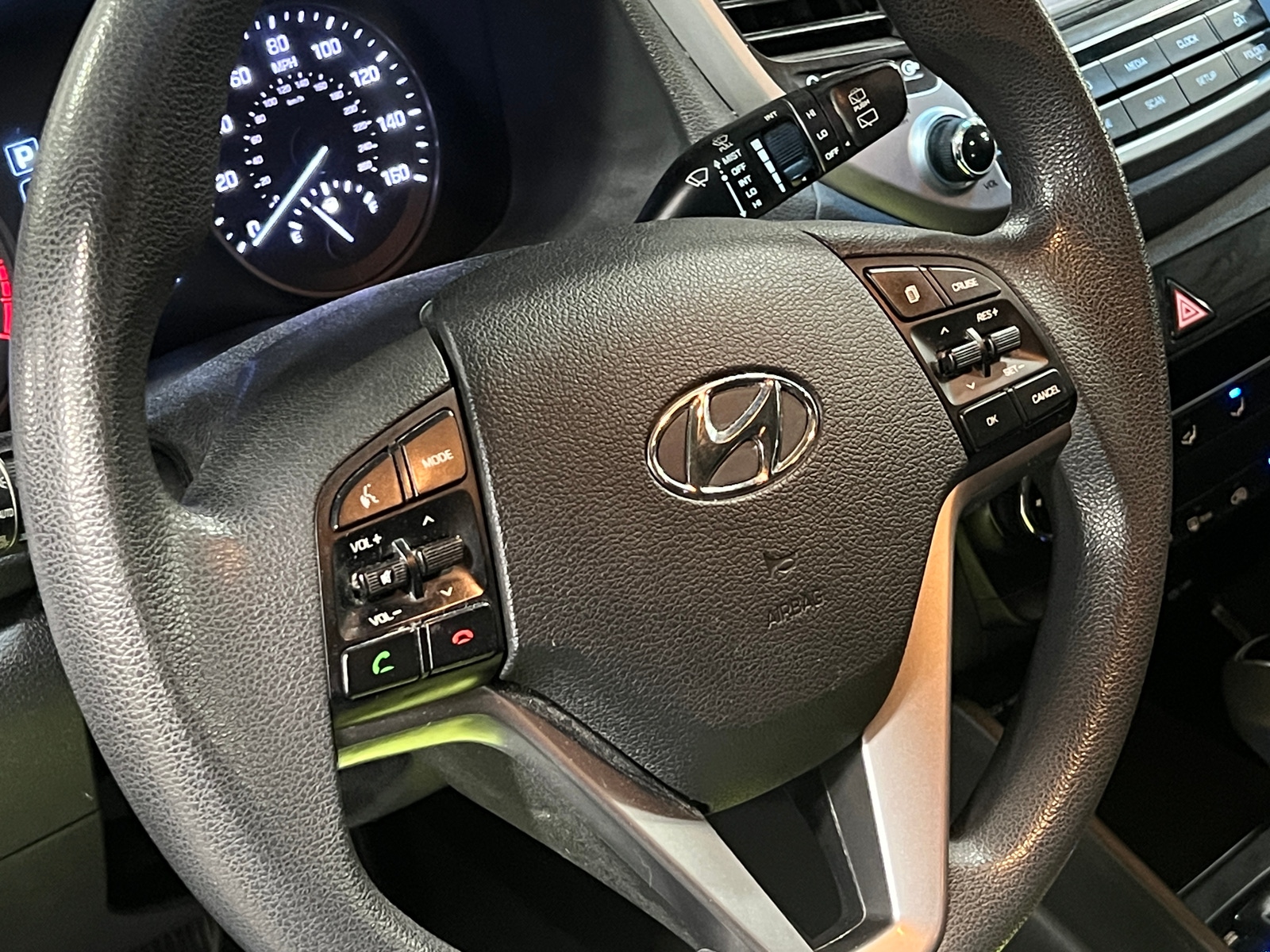 Thumbnail: 2016 Hyundai Tucson - 5