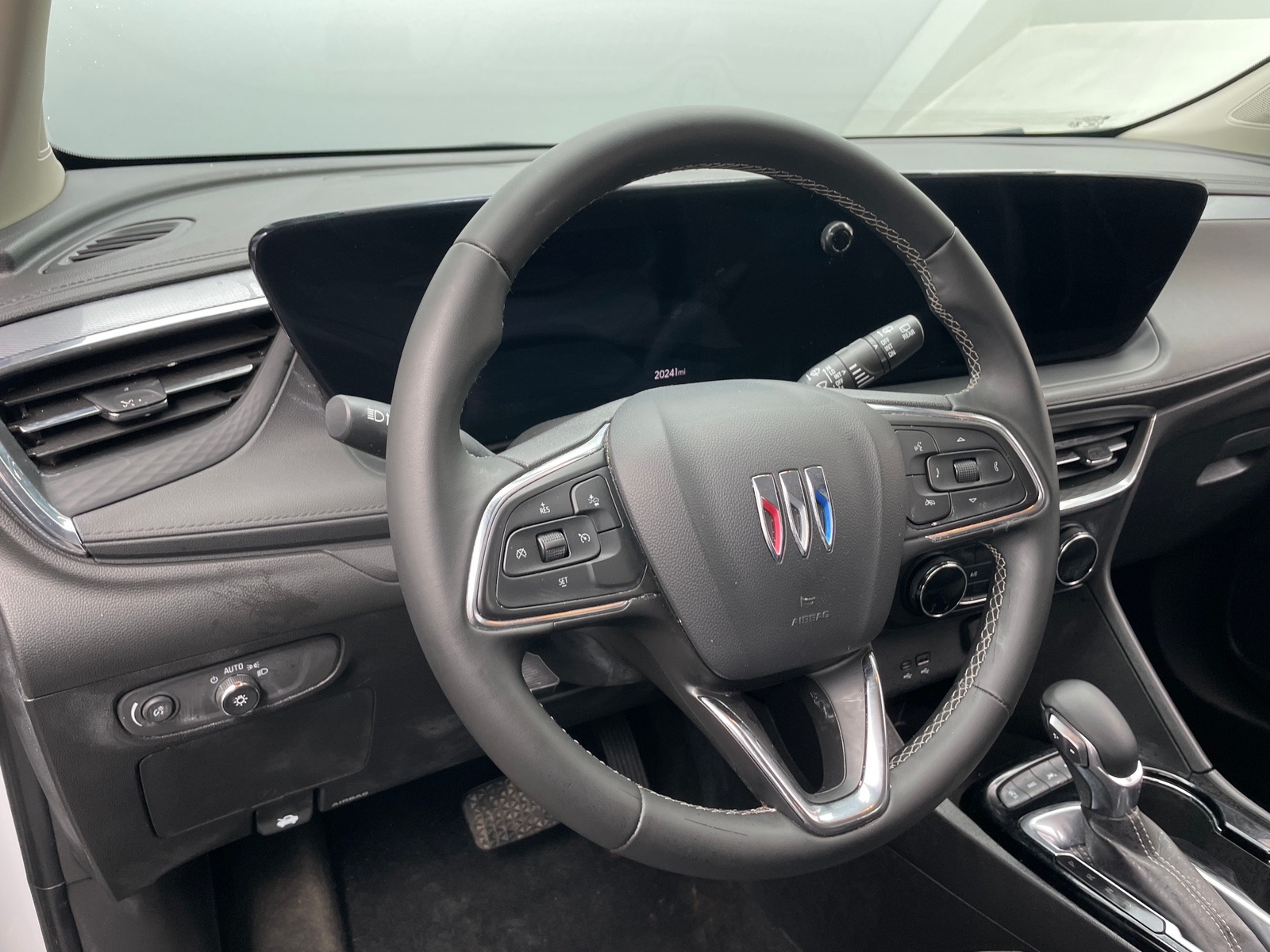 Thumbnail: 2025 Buick Encore GX - 5