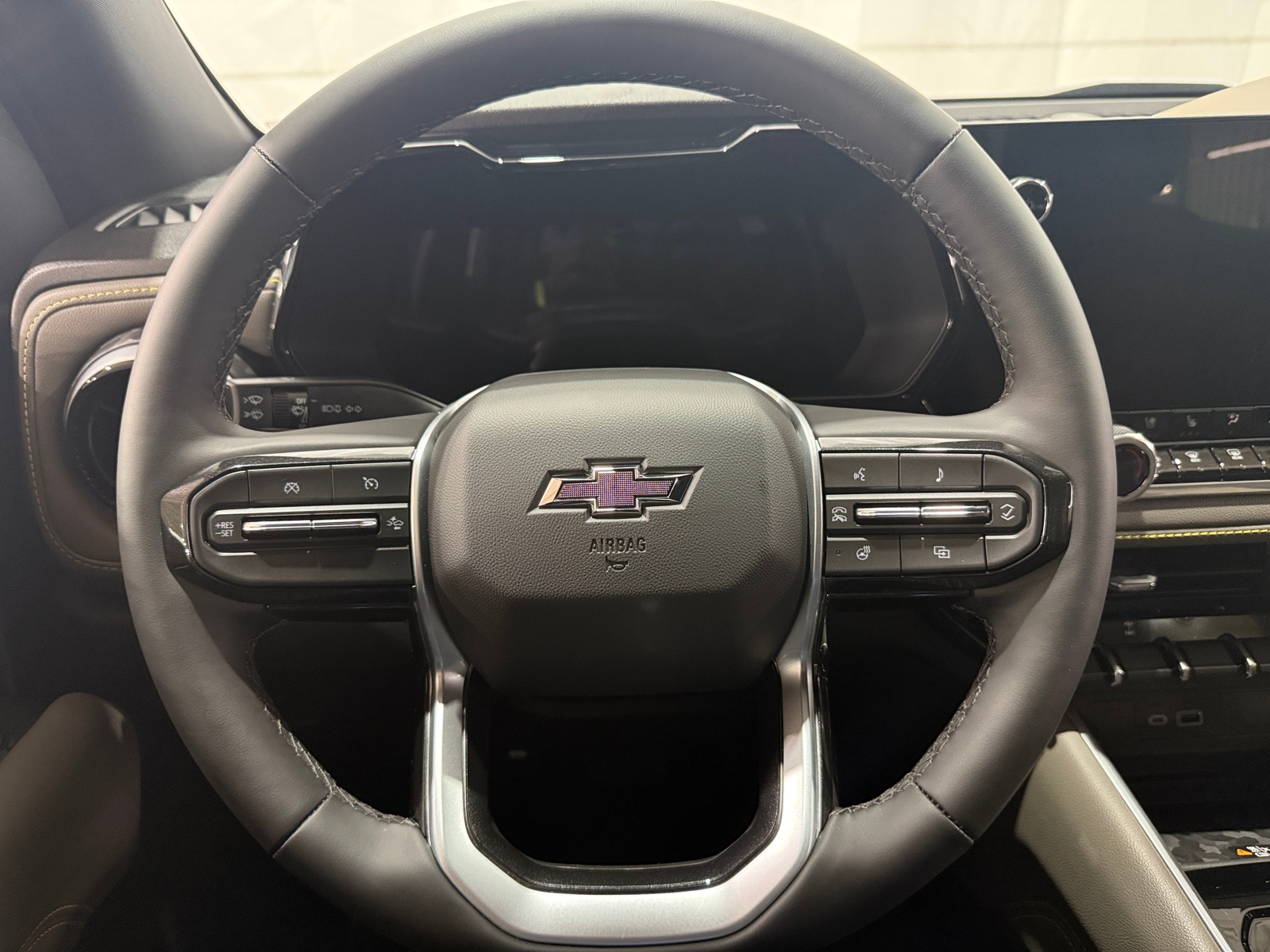 Thumbnail: 2026 Chevrolet Colorado - 4