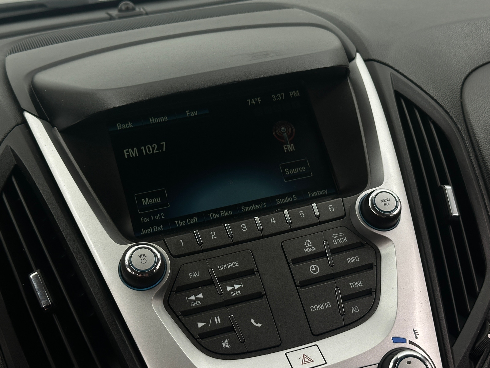 Thumbnail: 2017 Chevrolet Equinox - 4