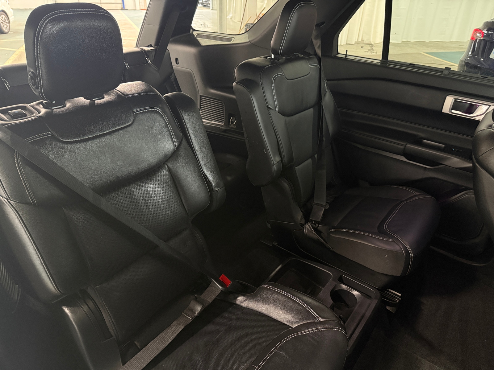 Thumbnail: 2020 Ford Explorer - 5