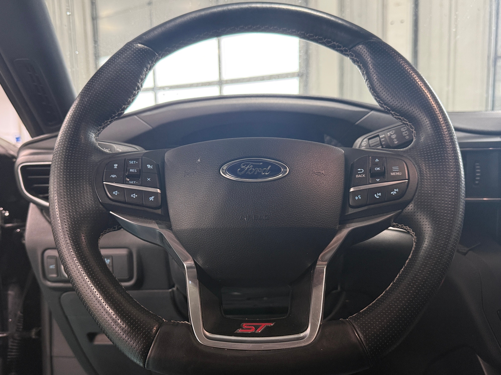 Thumbnail: 2020 Ford Explorer - 4