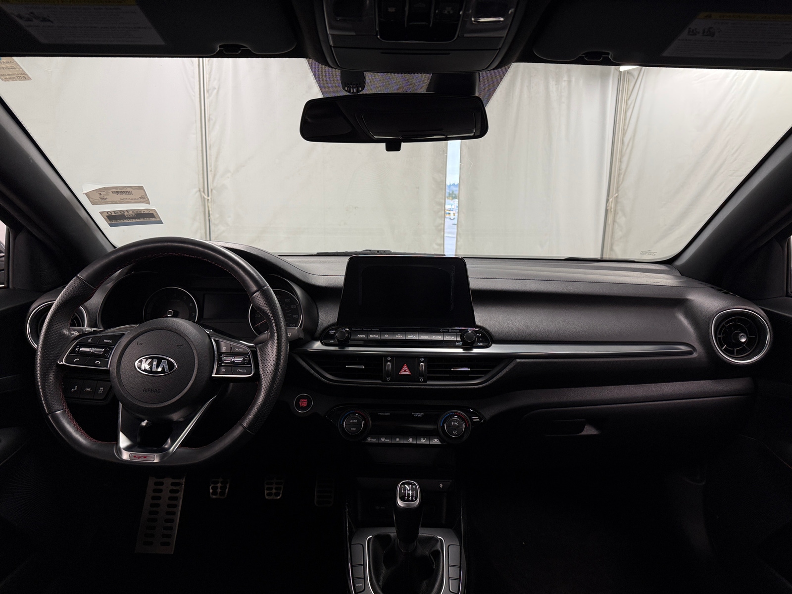 Thumbnail: 2020 Kia Forte - 3