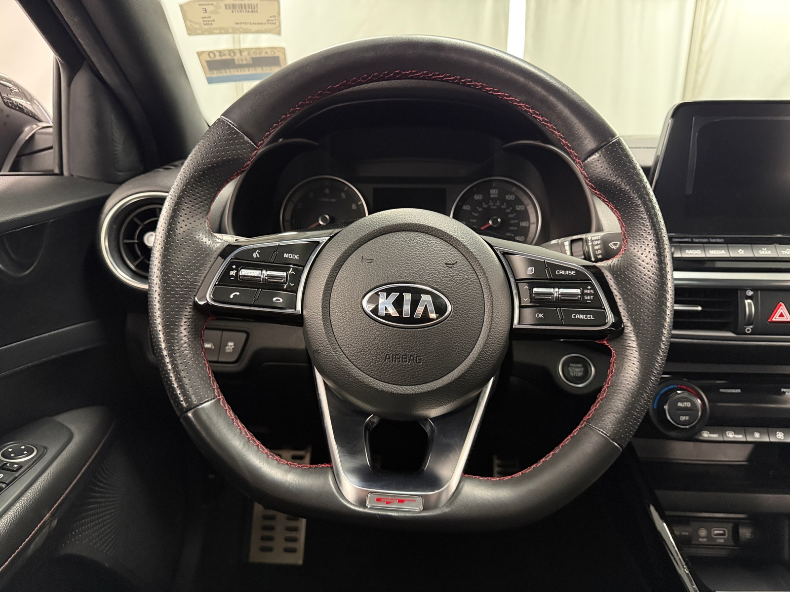 Thumbnail: 2020 Kia Forte - 5