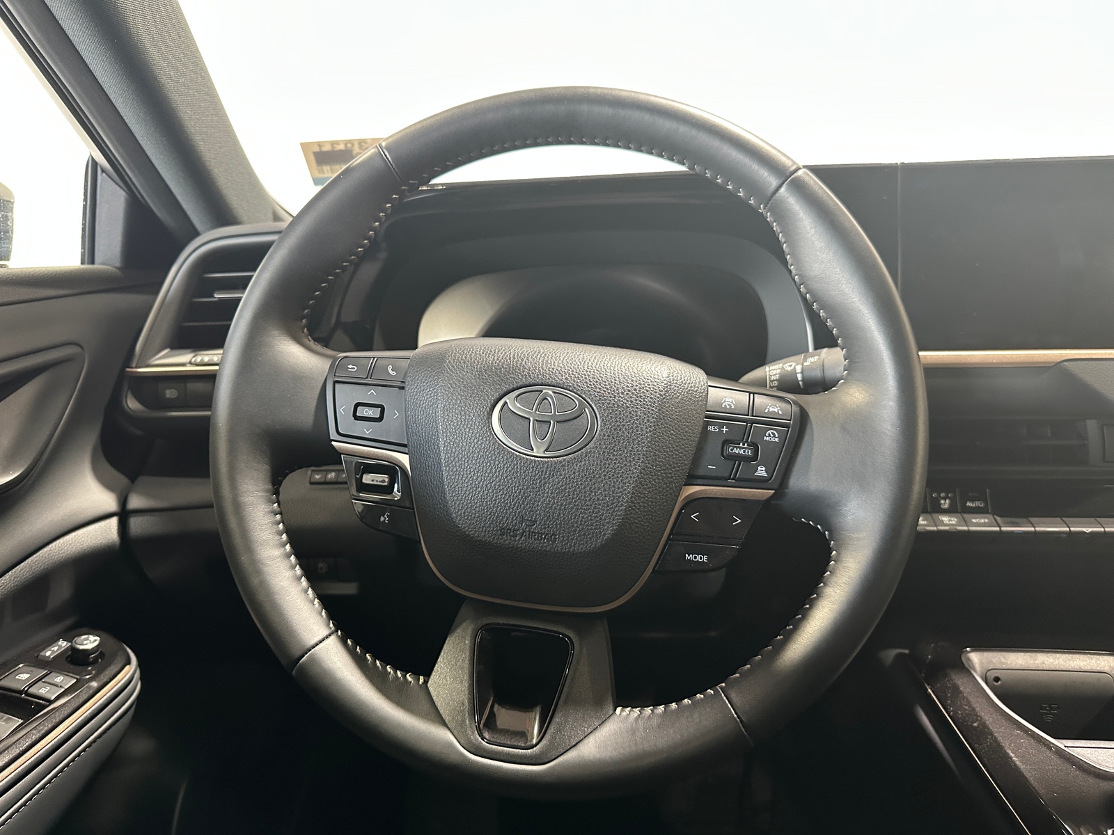 Thumbnail: 2025 Toyota Crown - 4