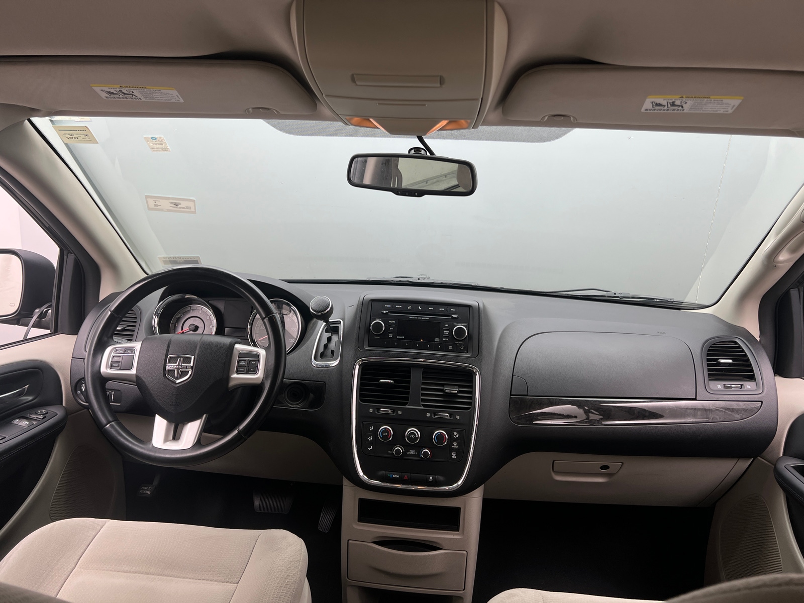 Thumbnail: 2016 Dodge Grand Caravan - 3