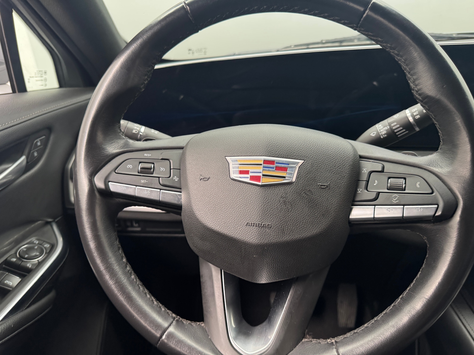 Thumbnail: 2024 Cadillac XT4 - 4