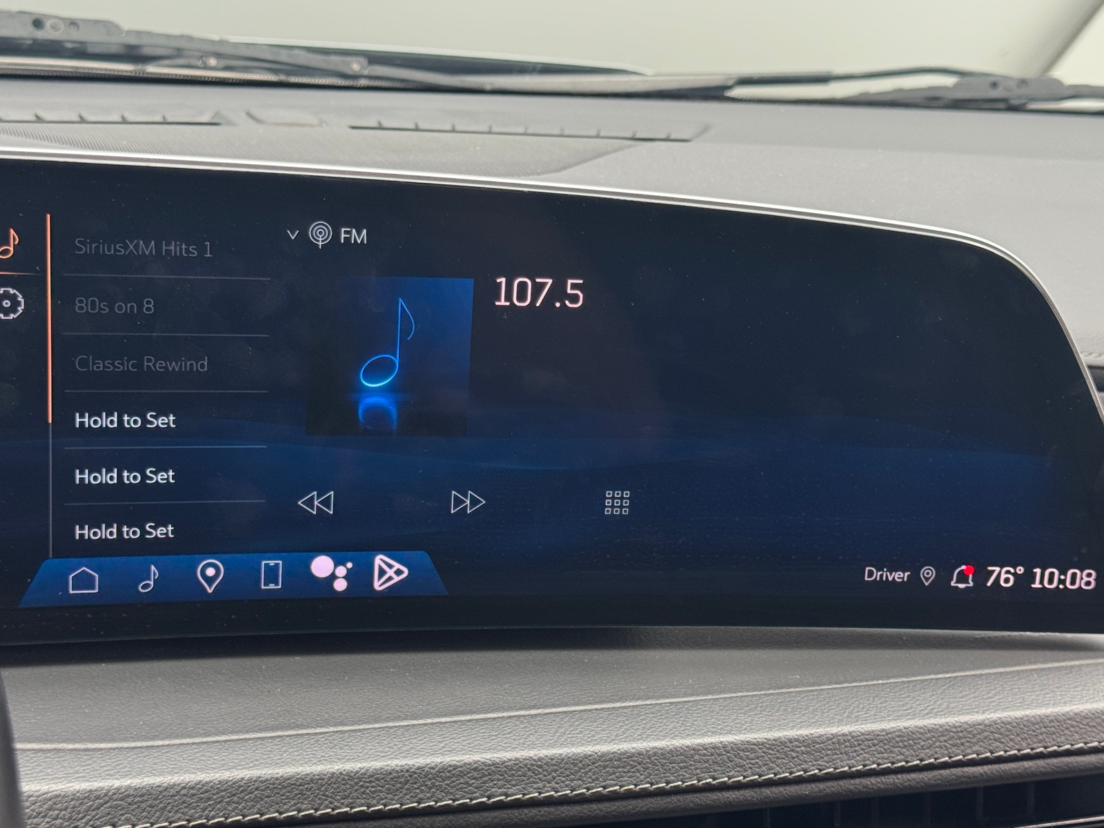 Thumbnail: 2024 Cadillac XT4 - 3