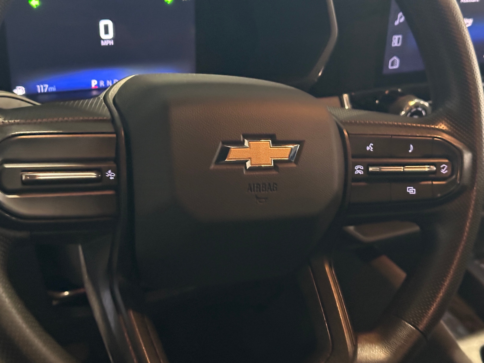 Thumbnail: 2023 Chevrolet Colorado - 5