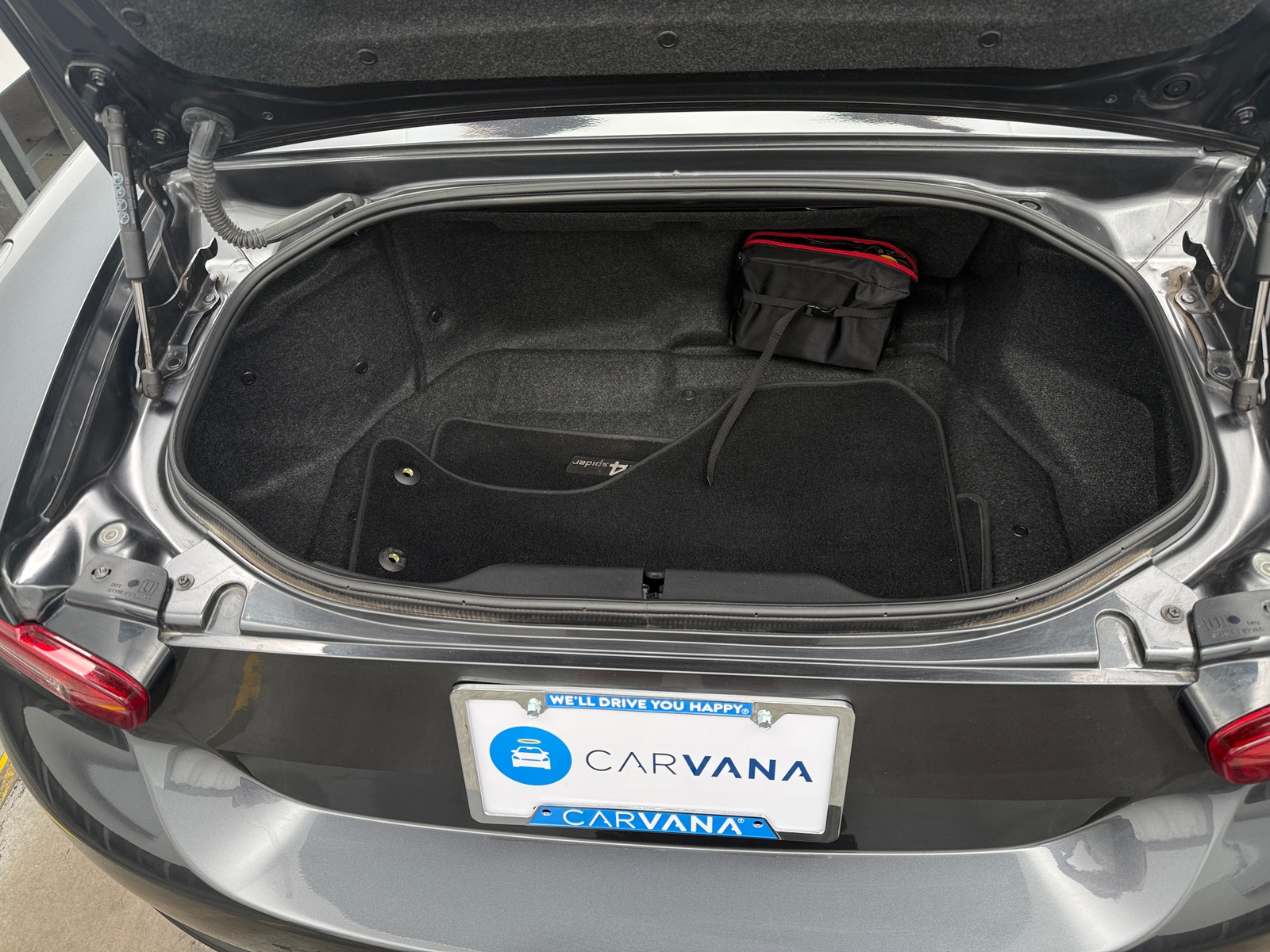 Thumbnail: 2017 Fiat 124 Spider - 6