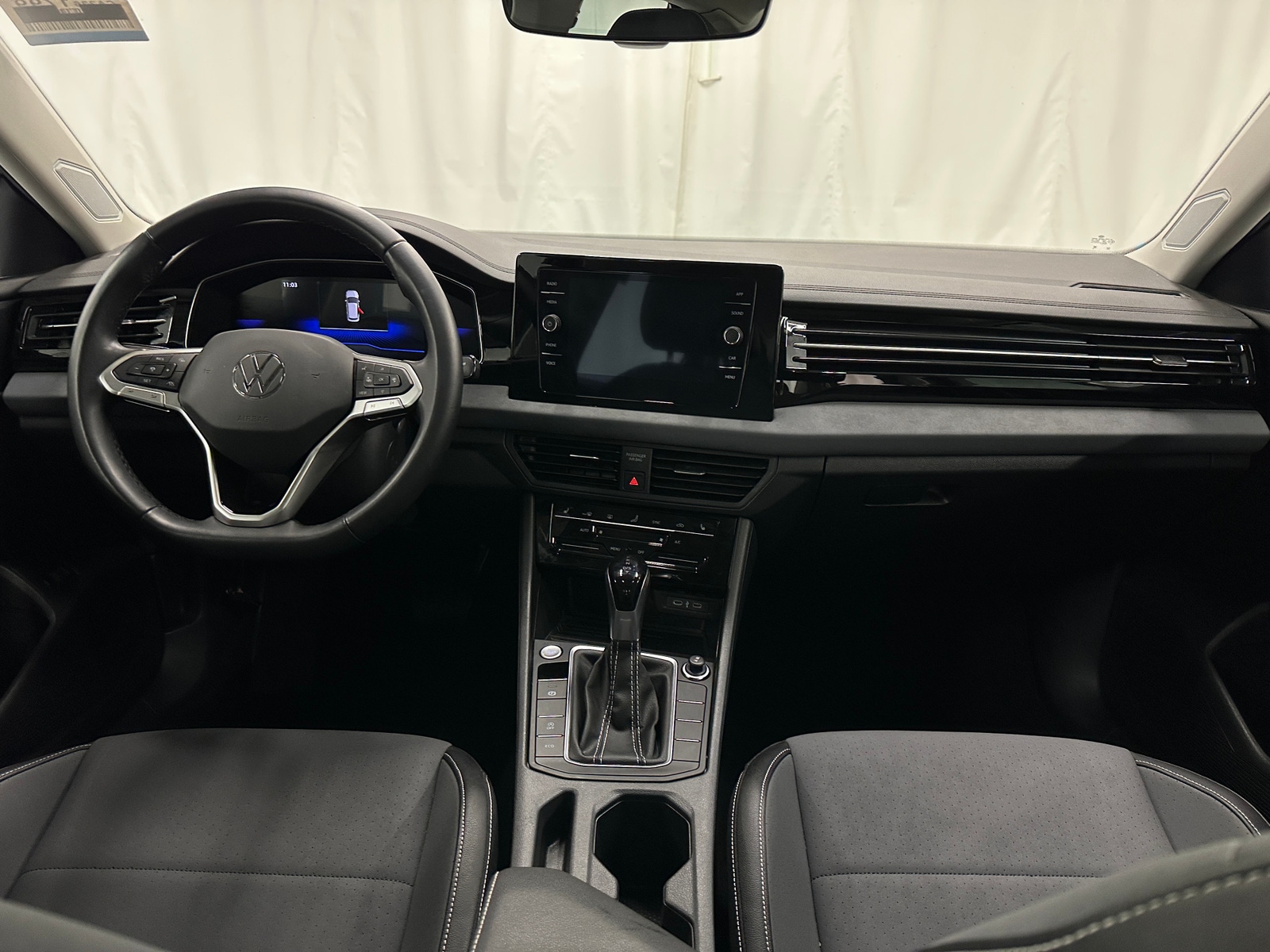 Thumbnail: 2025 Volkswagen Jetta - 2