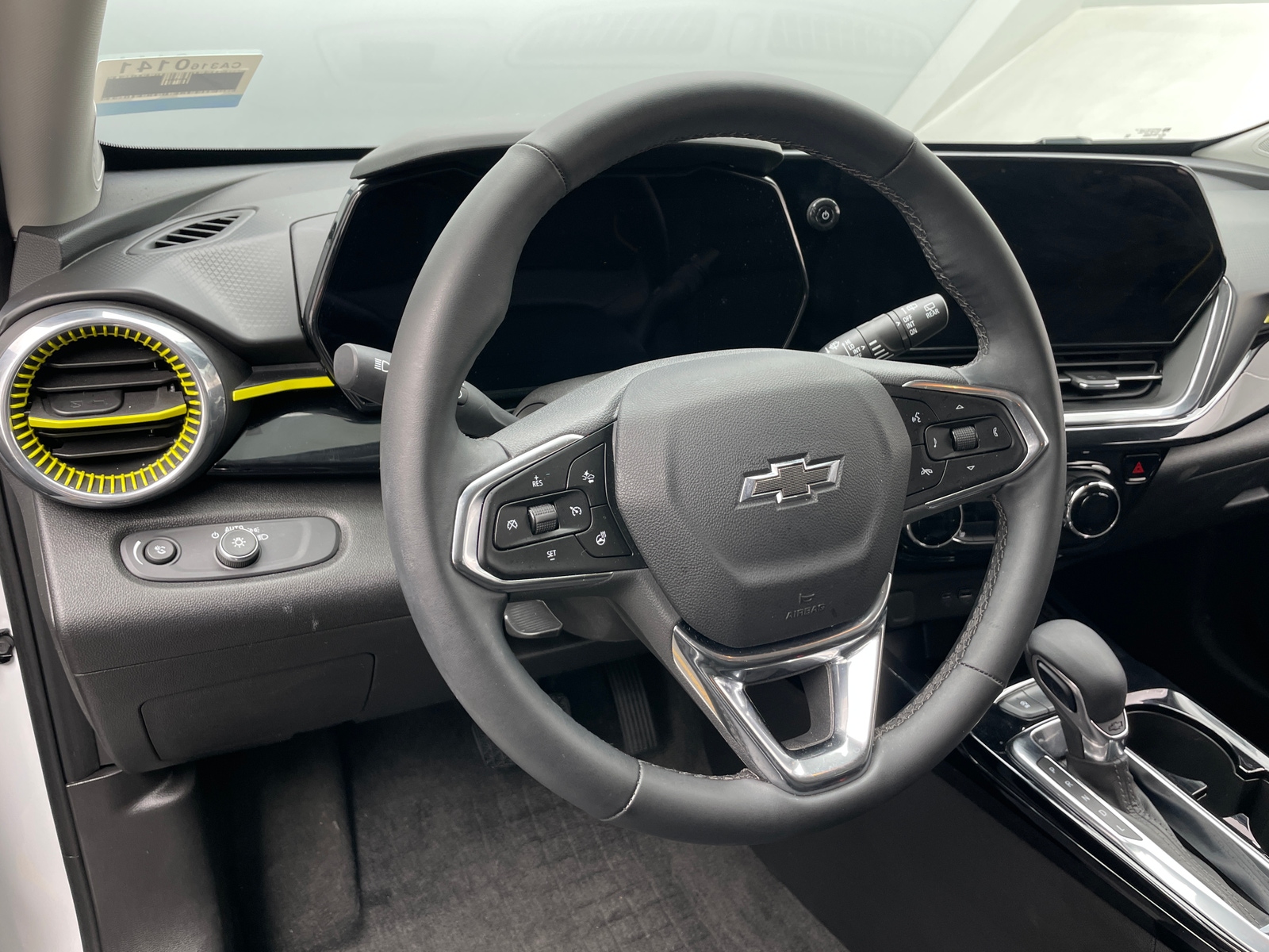 Thumbnail: 2025 Chevrolet Trax - 4