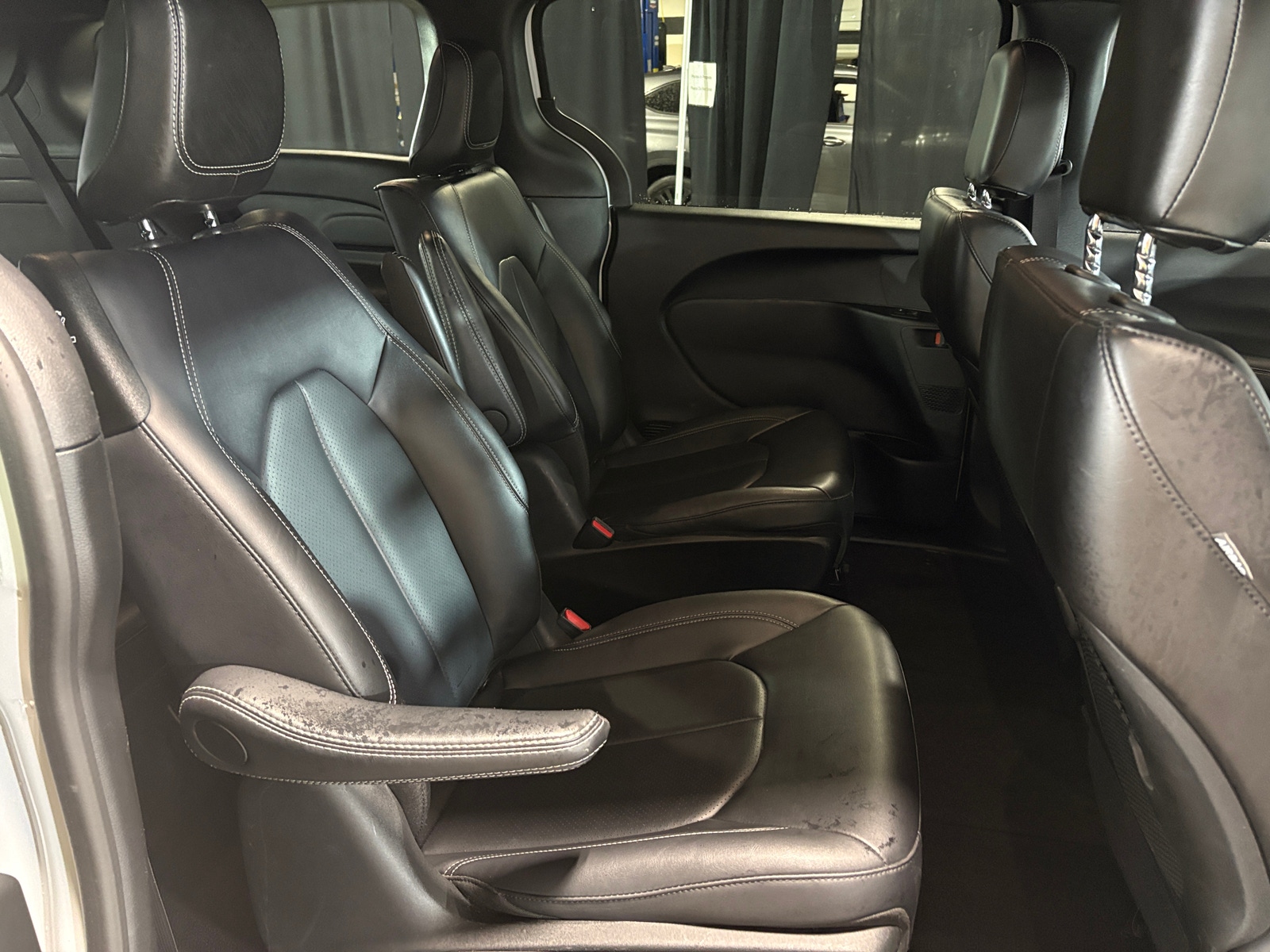 Thumbnail: 2024 Chrysler Pacifica - 5