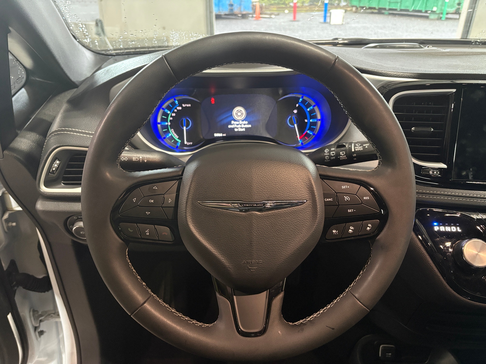 Thumbnail: 2024 Chrysler Pacifica - 4