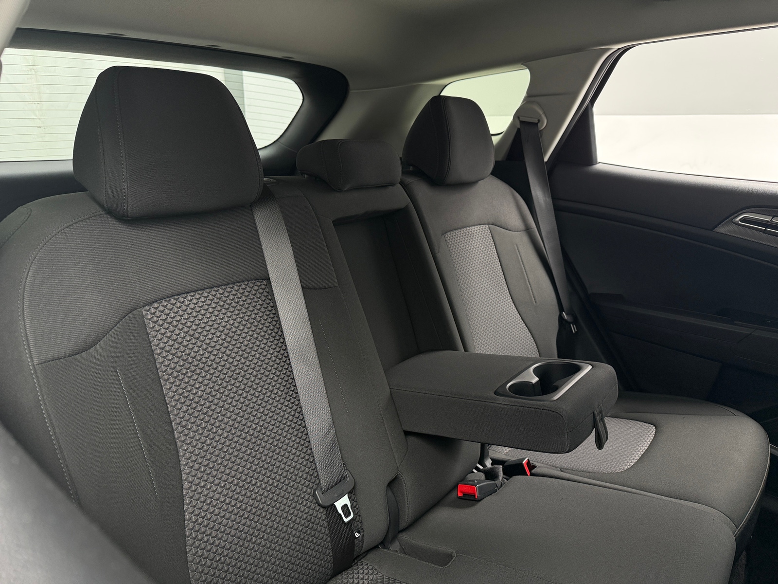 Thumbnail: 2025 Kia Sportage - 6