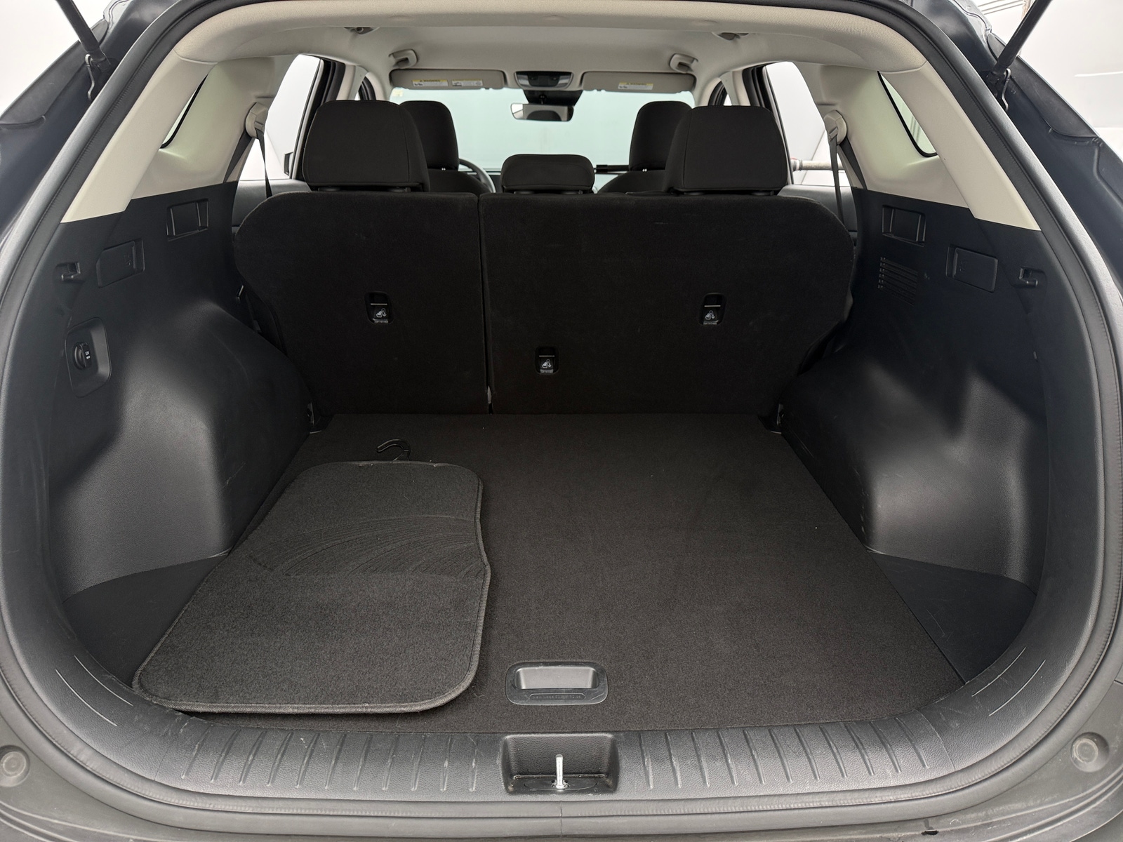 Thumbnail: 2025 Kia Sportage - 7