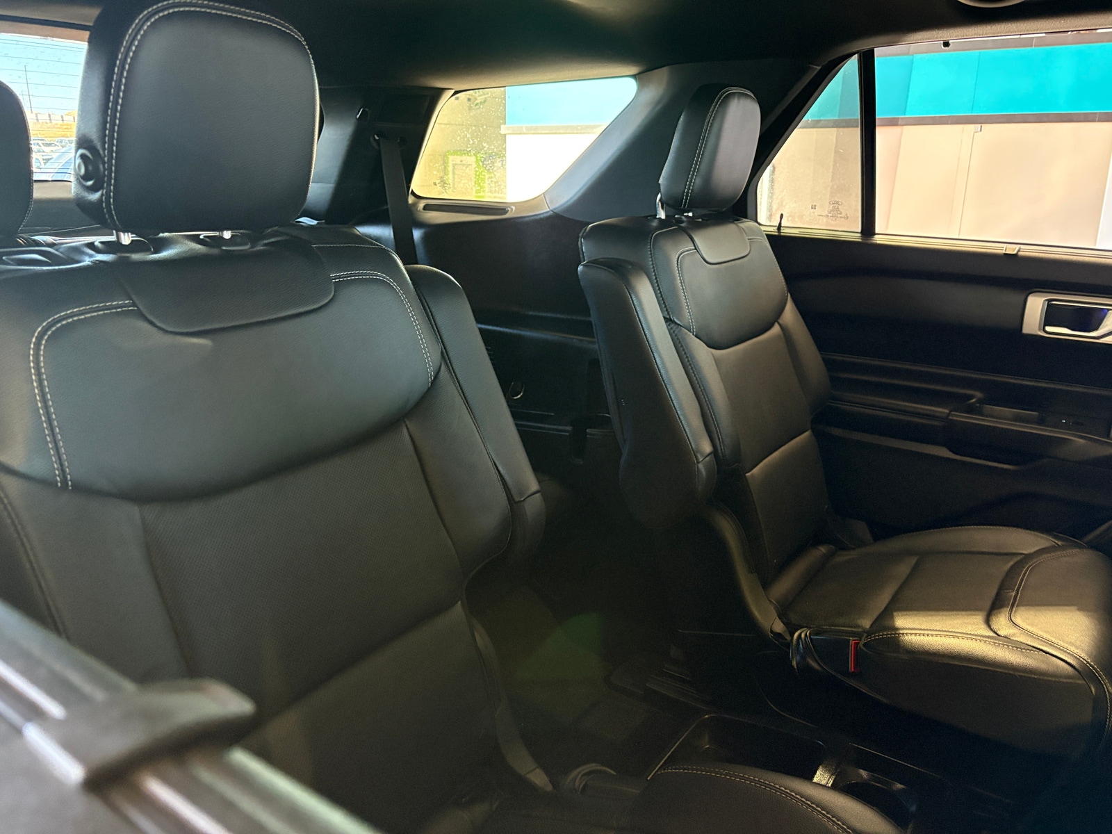 Thumbnail: 2020 Ford Explorer - 5