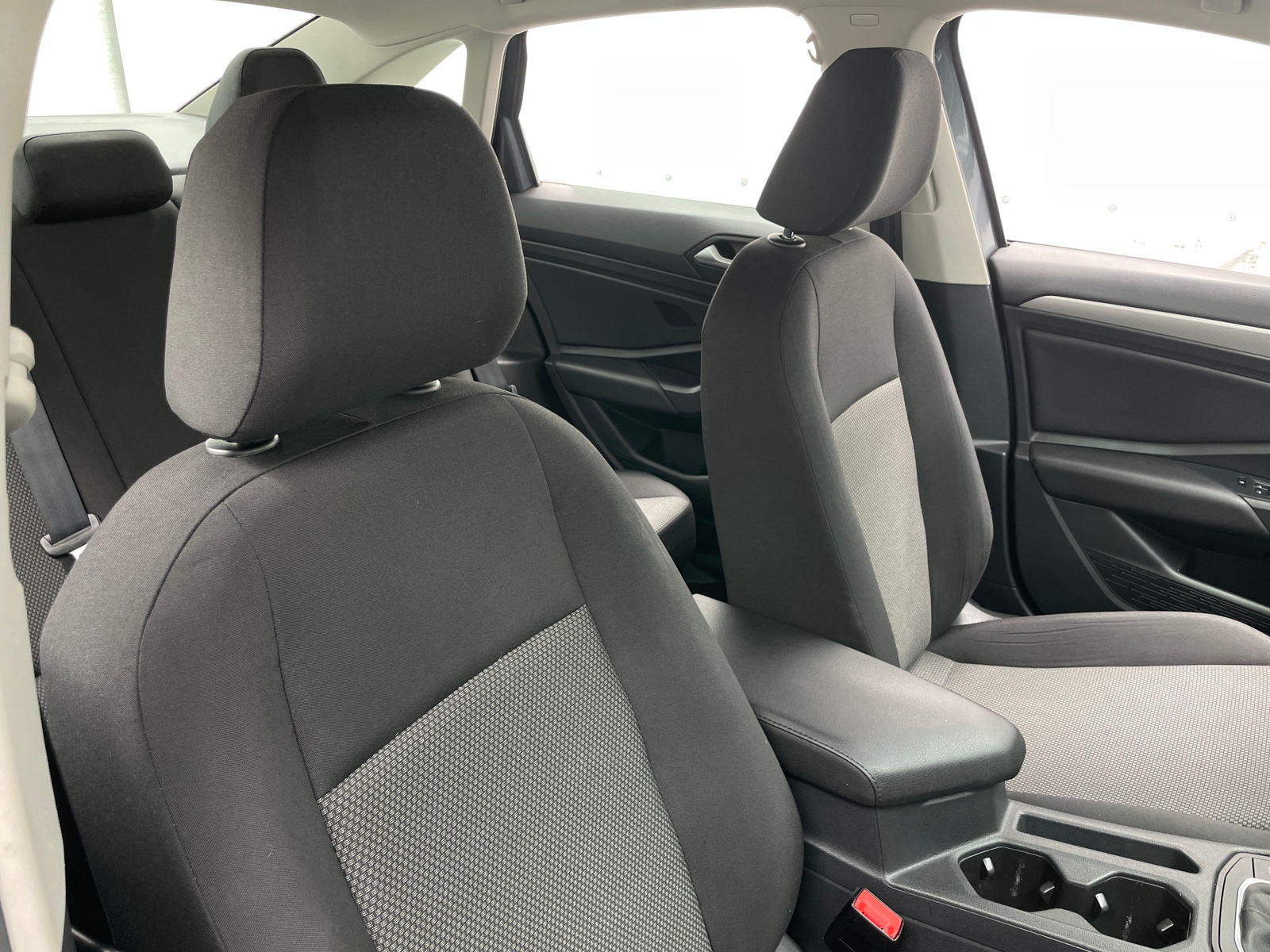 Thumbnail: 2020 Volkswagen Jetta - 2