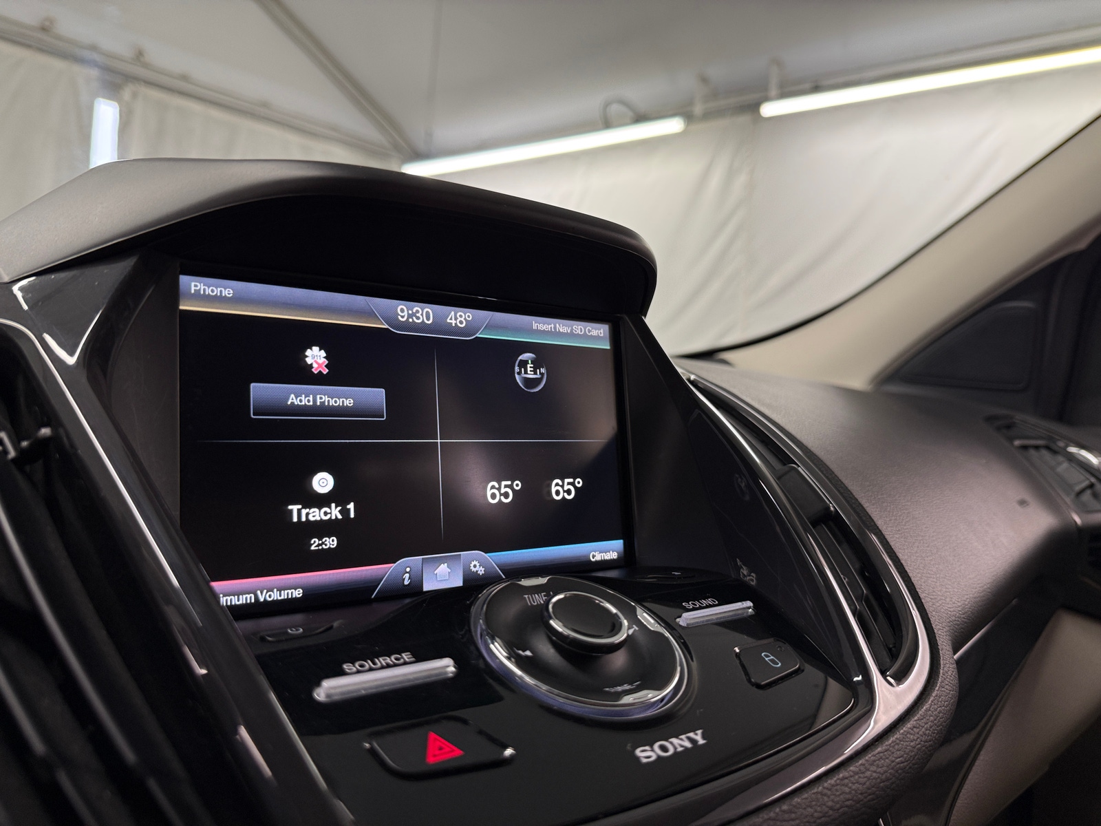 Thumbnail: 2014 Ford Escape - 3