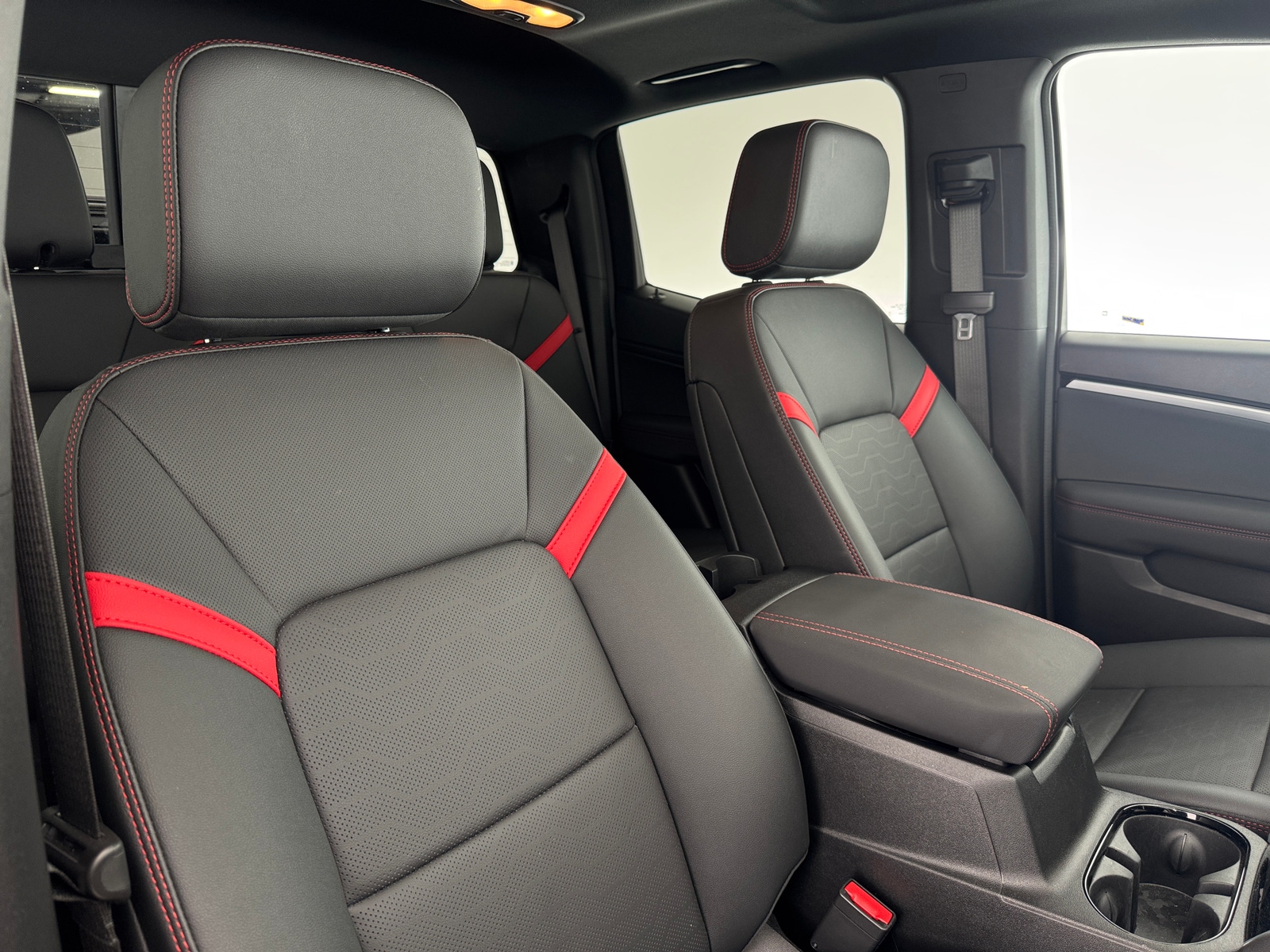 Thumbnail: 2025 Chevrolet Colorado - 2