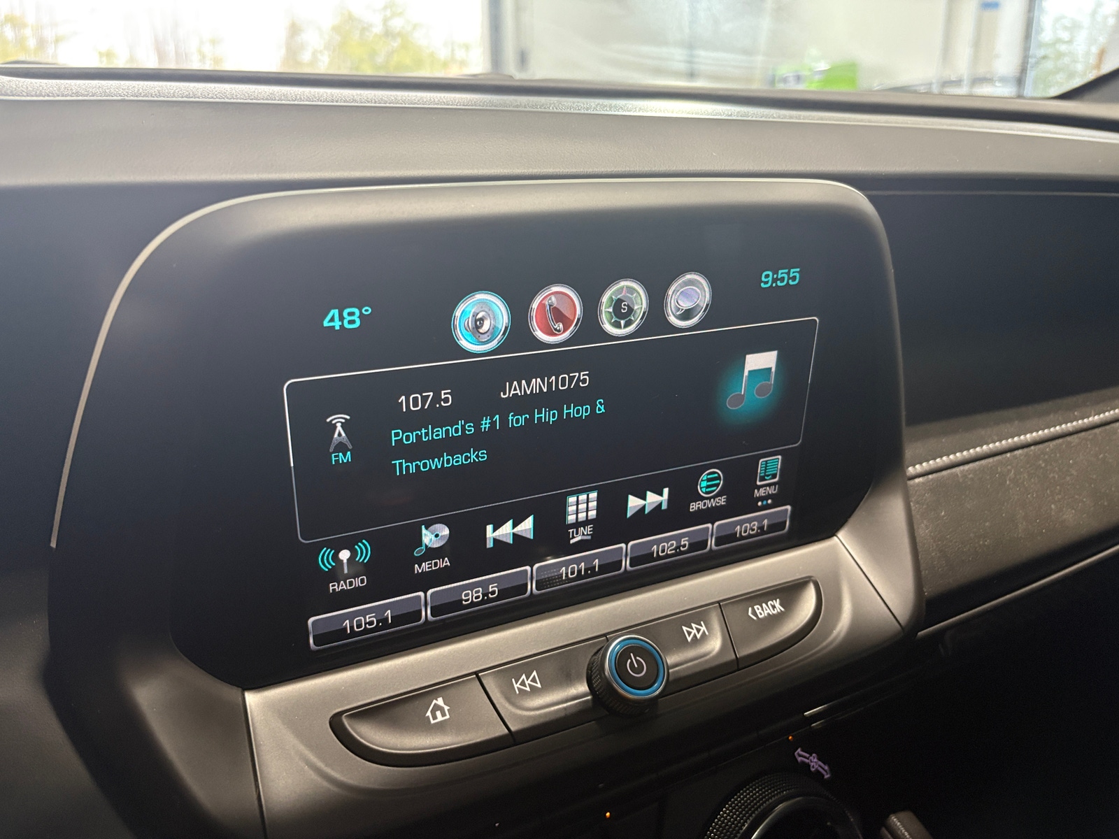 Thumbnail: 2018 Chevrolet Camaro - 3